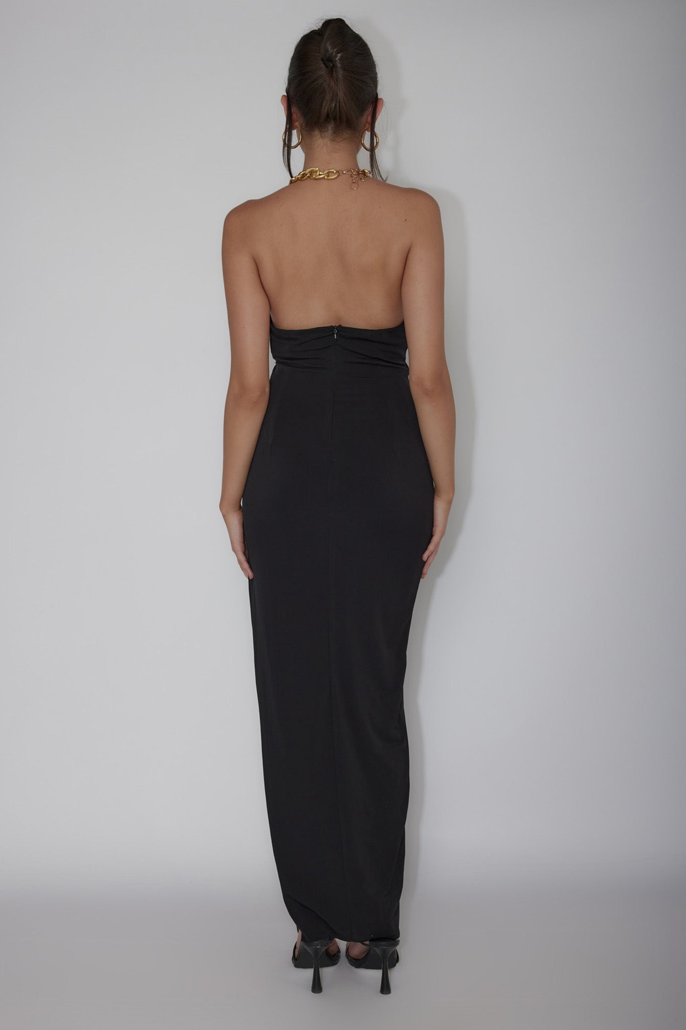 Slow Dance Chain Halter Midi Dress Black Selfie Leslie Slow Dance Chain Halter Midi Dress Black Selfie Leslie