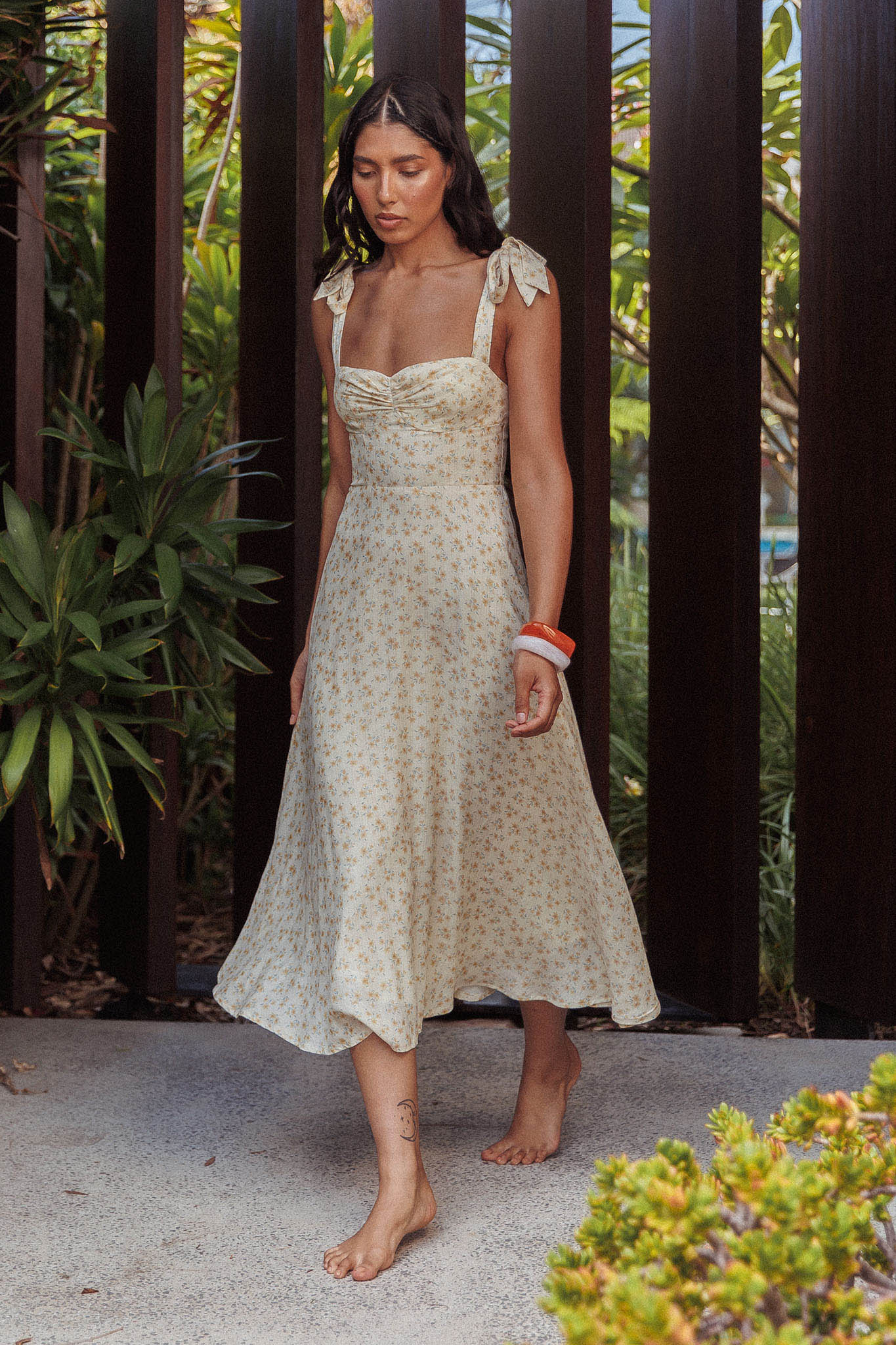 Sweet Pea Floral Tied Straps Midi Dress Yellow - L Sweet Pea Floral Tied Straps Midi Dress Yellow - L