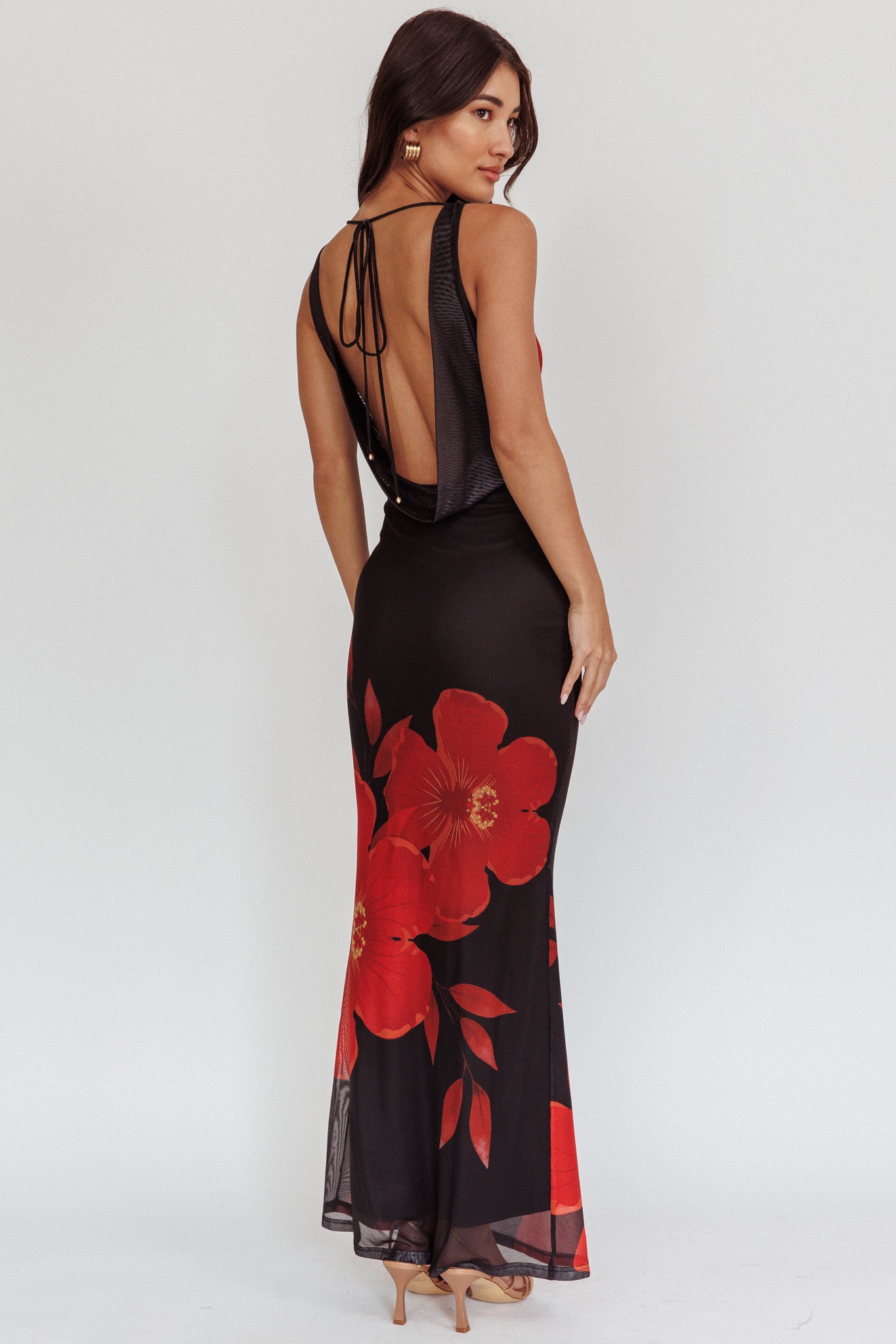 Cassiopeia Open Back Maxi Dress Hibiscus Black | Selfie Leslie Cassiopeia Open Back Maxi Dress Hibiscus Black | Selfie Leslie