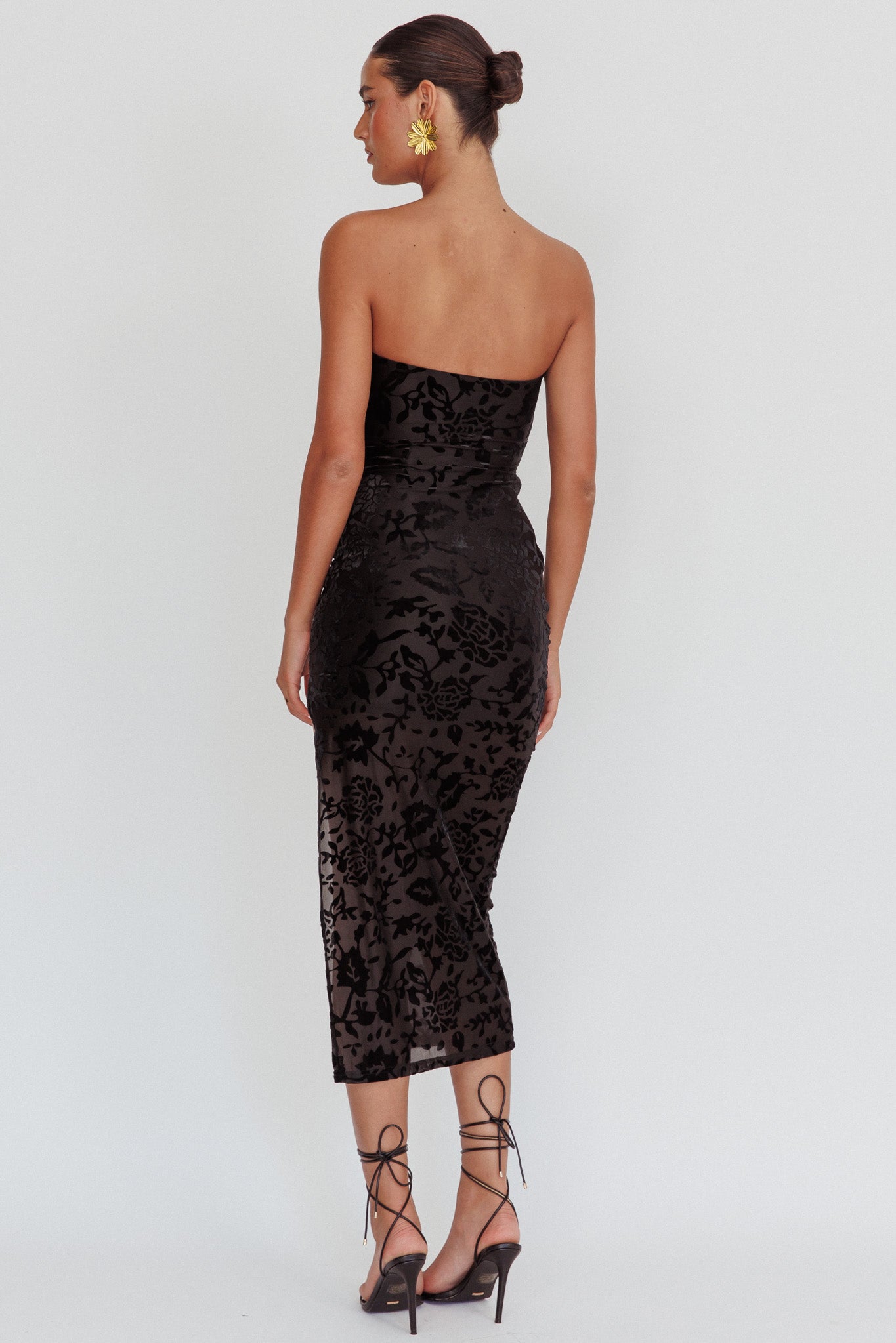 Sing To Me Keyhole Velvet Midi Dress Black by Selfie Leslie