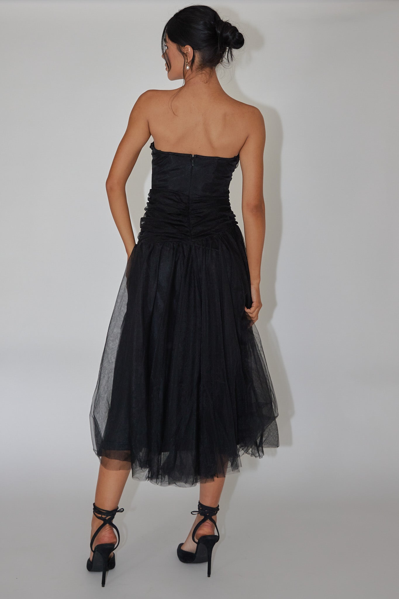 Daphnie Drop Waist Tulle Midi Dress Black | Selfie Leslie