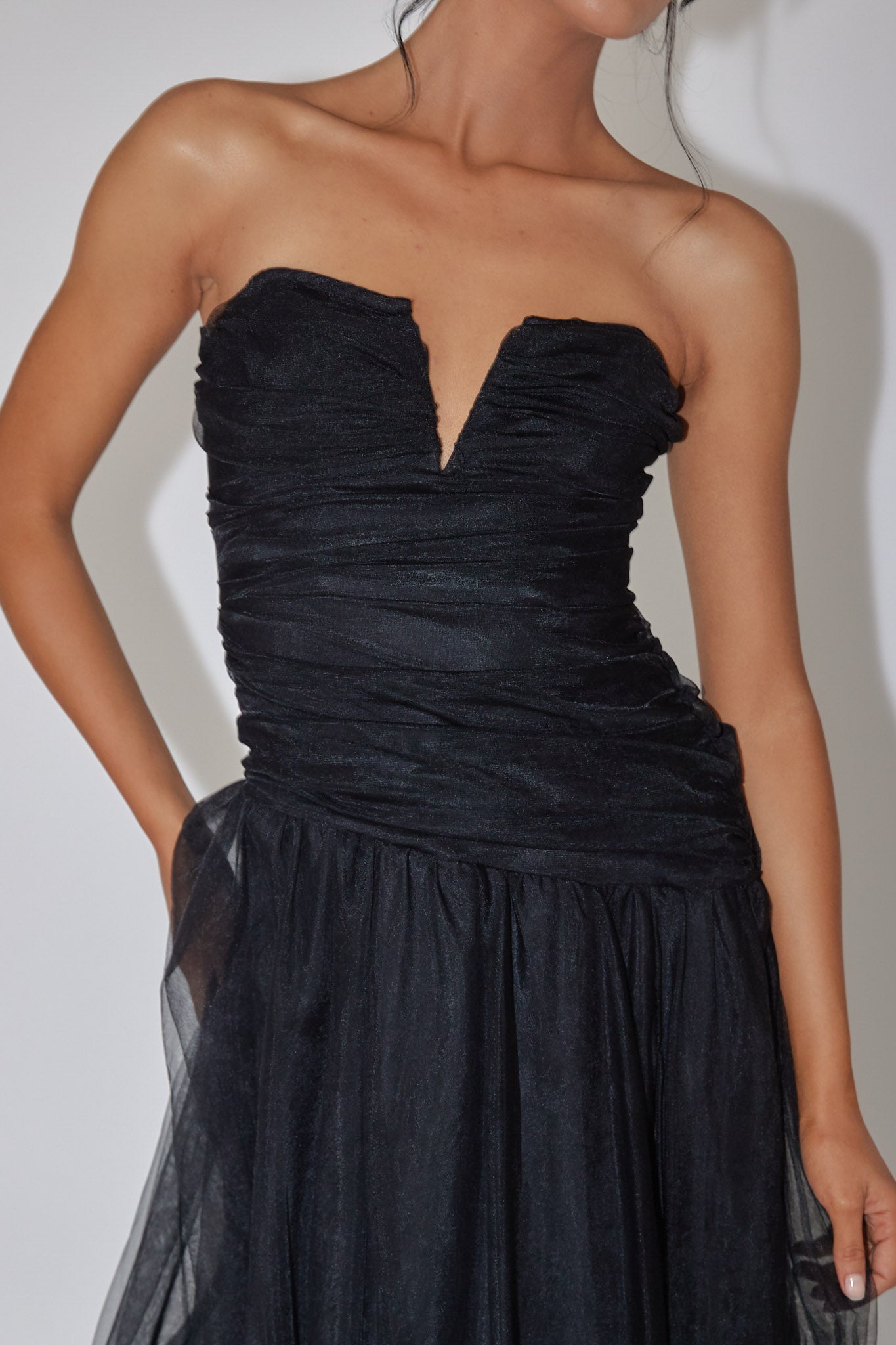 Daphnie Drop Waist Tulle Midi Dress Black