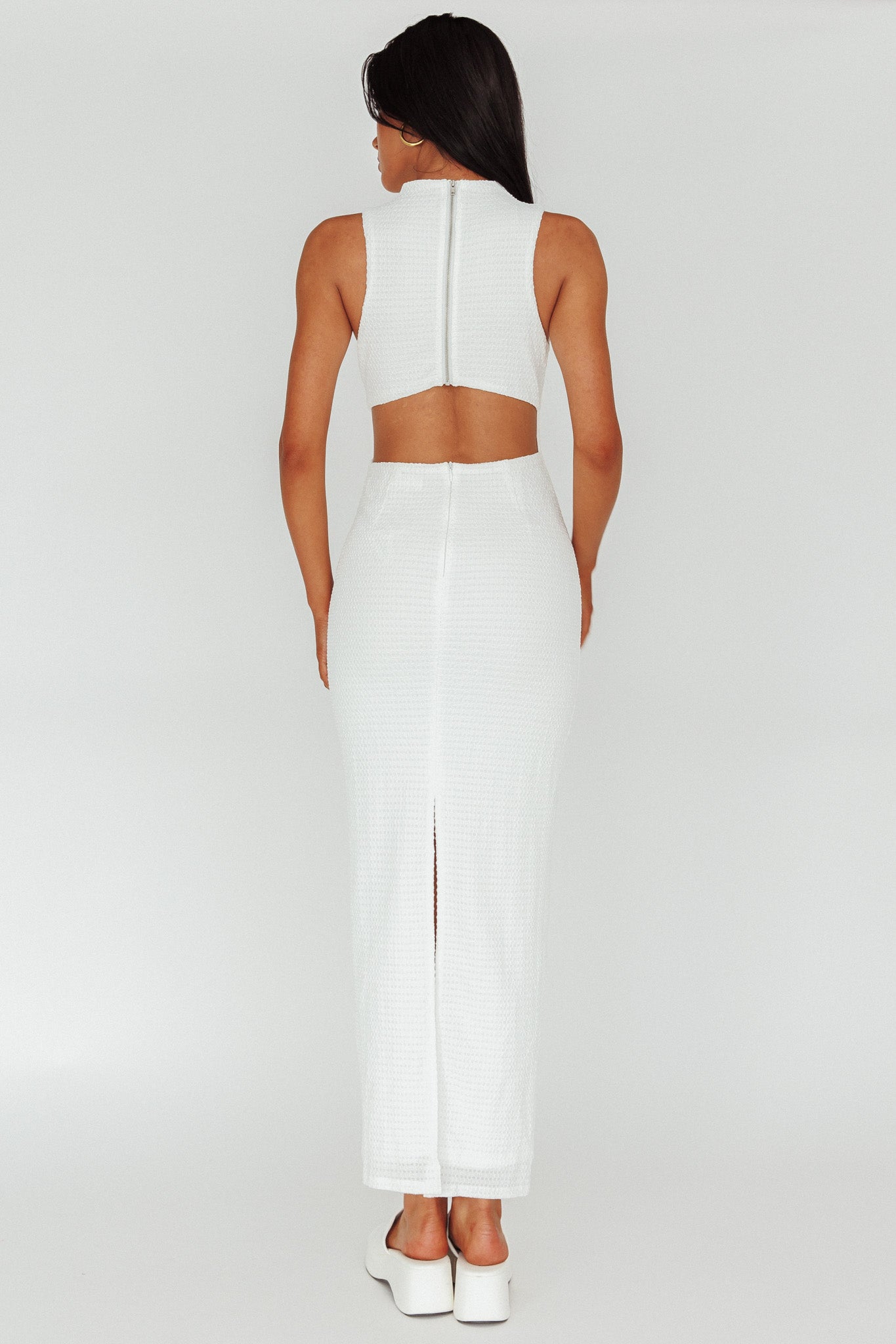 Yindi Sleeveless Cut-Out Waist Maxi Dress White by Selfie Leslie