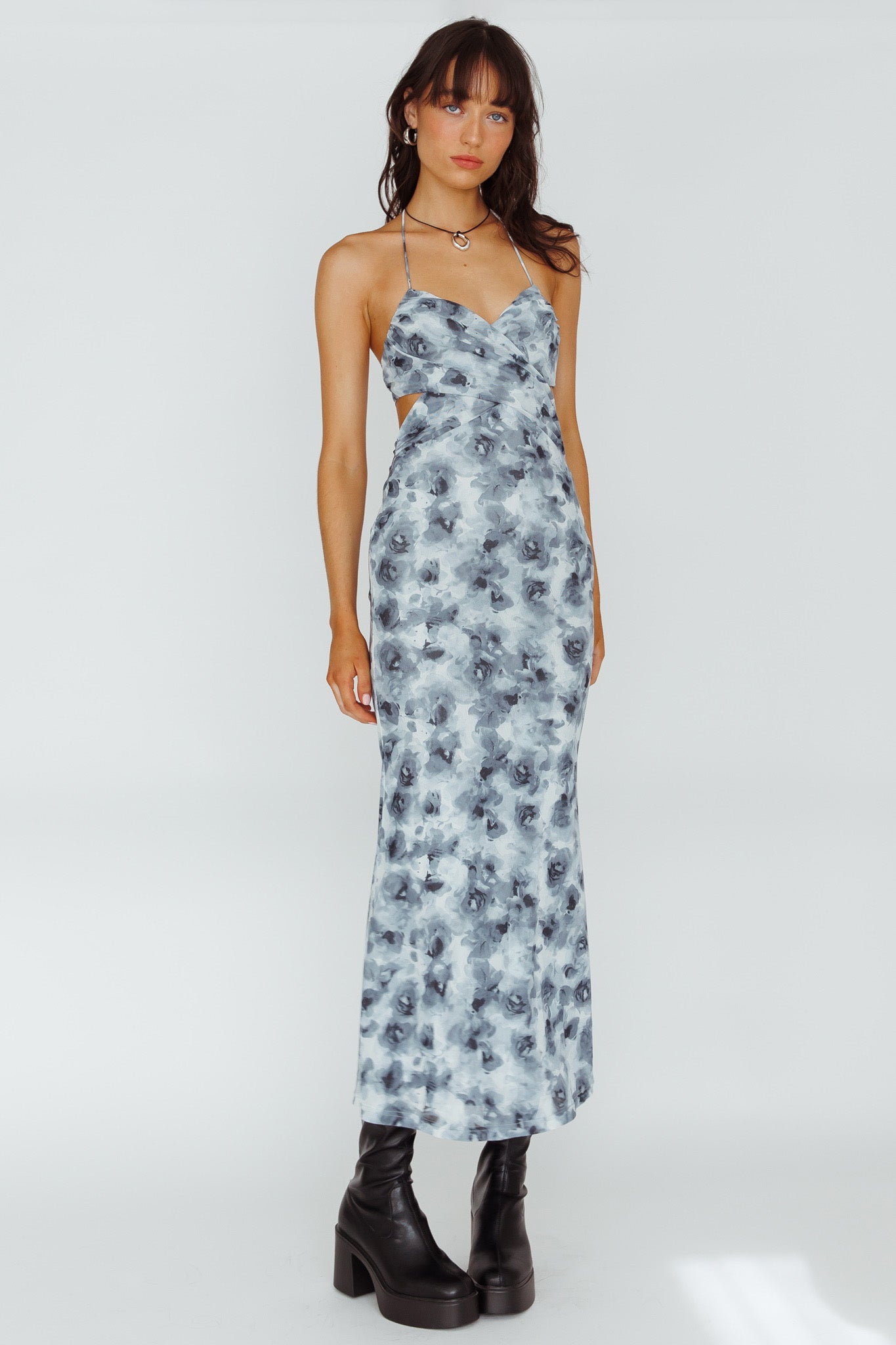alivia midi dress Alivia Tied Back Maxi Dress Floral Black