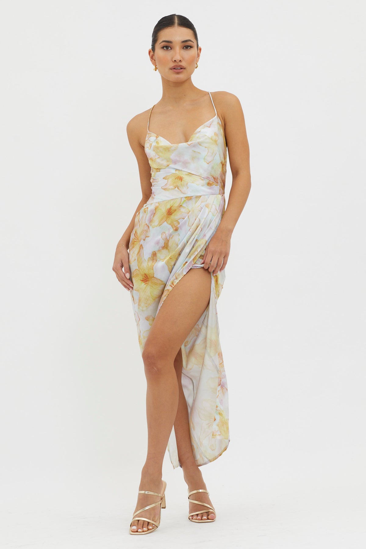 all tied up midi dress Erryn Back Split Yellow and the perfect bow Marbella Dress Mommy & Imshop Color:Sunglow
