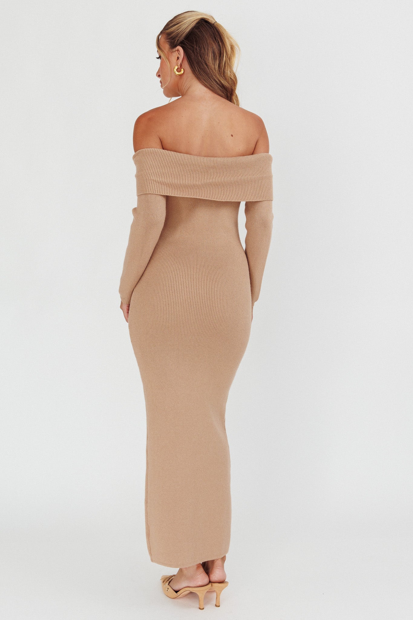 Winter Wonder Off-Shoulder Knit Maxi Dress Mocha– Selfie Leslie