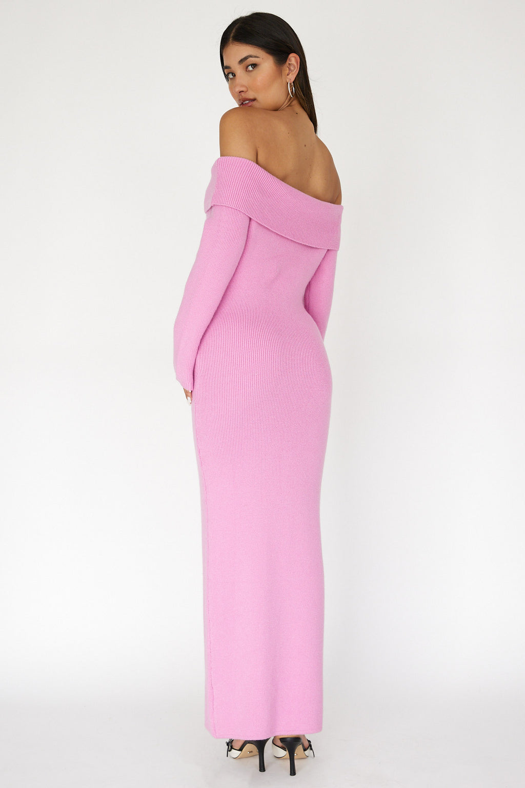 pink winter dresses A Dreamy White and Pink Winter Outfit