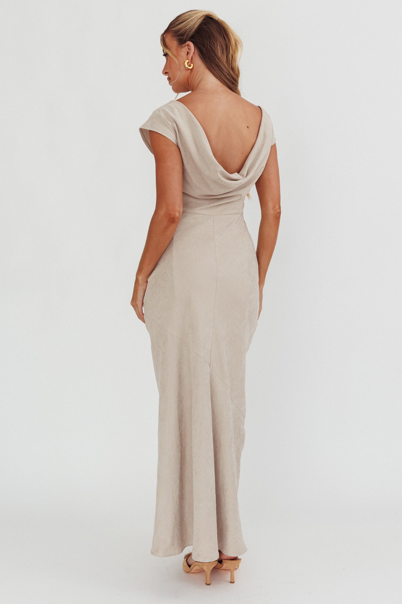 Maysa Cowl Back Maxi Dress Mushroom | Selfie Leslie Maysa Cowl Back Maxi Dress Mushroom | Selfie Leslie