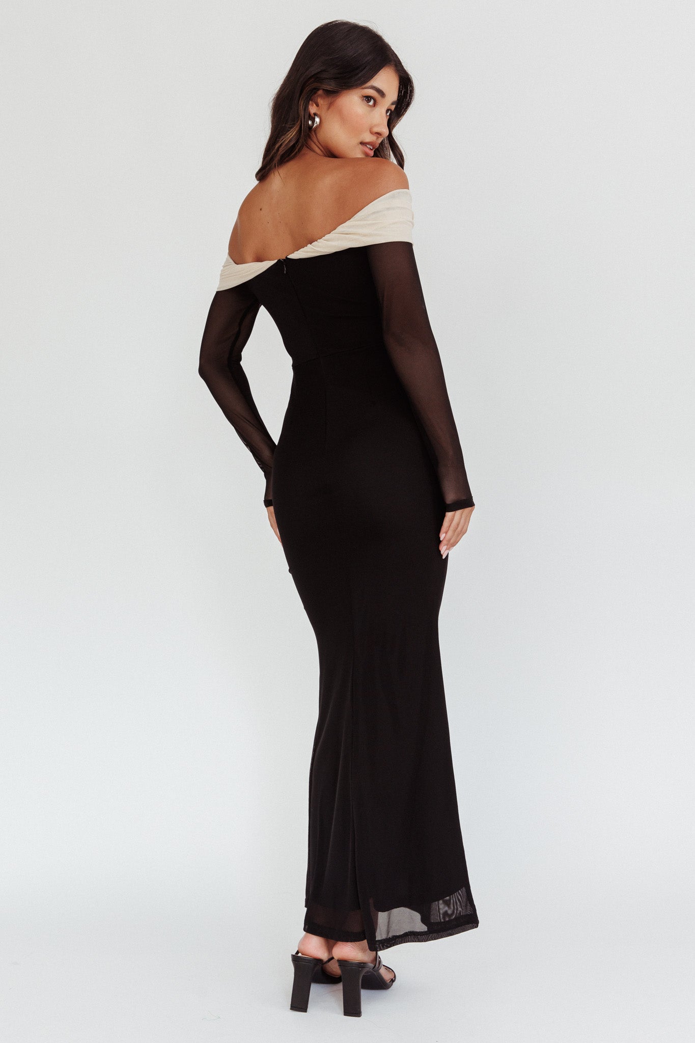 Perfect Worlds Off Shoulder Maxi Dress Black Perfect Worlds Off Shoulder Maxi Dress Black