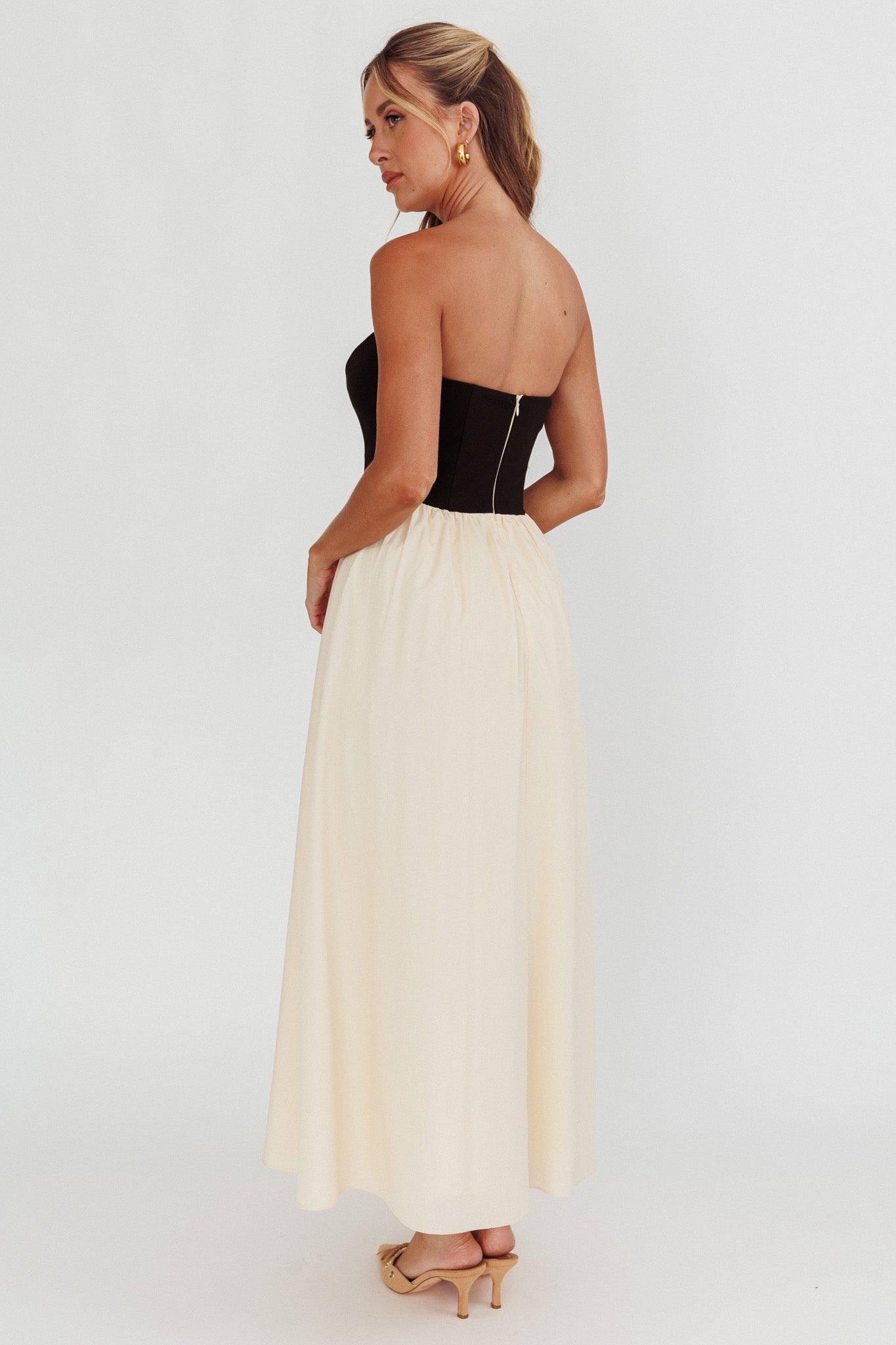 Princess Strapless Contrast Maxi Dress Black/Beige by Selfie Leslie