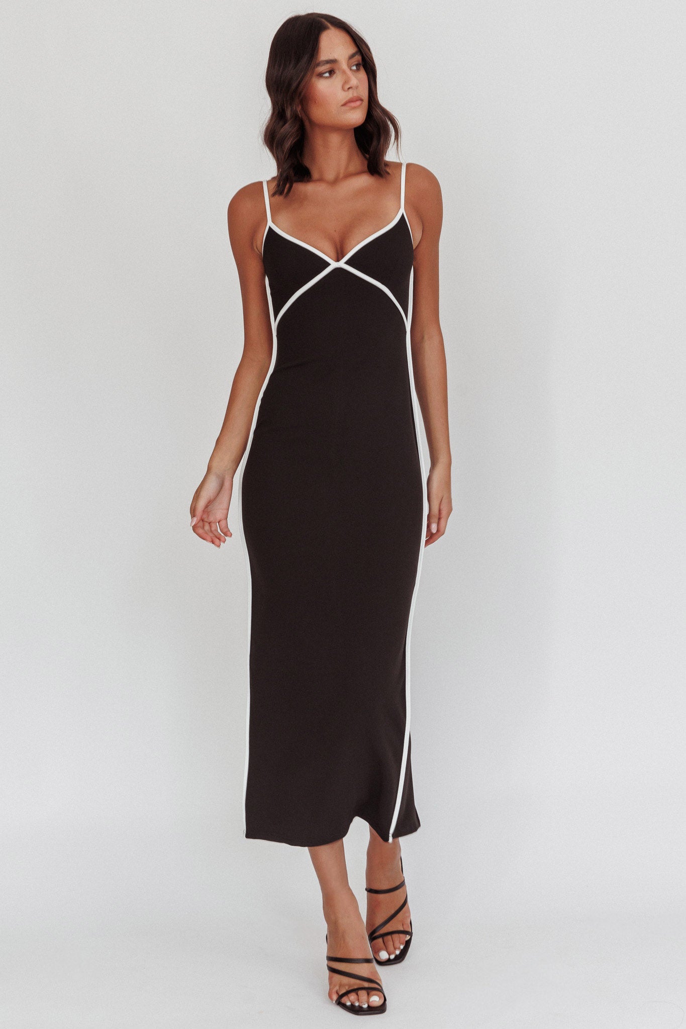 【美品】TODAYFUL Uneck Piping Dress 38 ブラック セール】Uneck Piping Dress（ワンピース）｜TODAYFUL（トゥデイフル