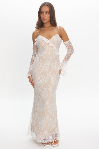 **巻きレース風♡木製オブジェ♡ホワイト** Zarah Off-Shoulder Sleeve Lace Maxi Dress White | Selfie Leslie