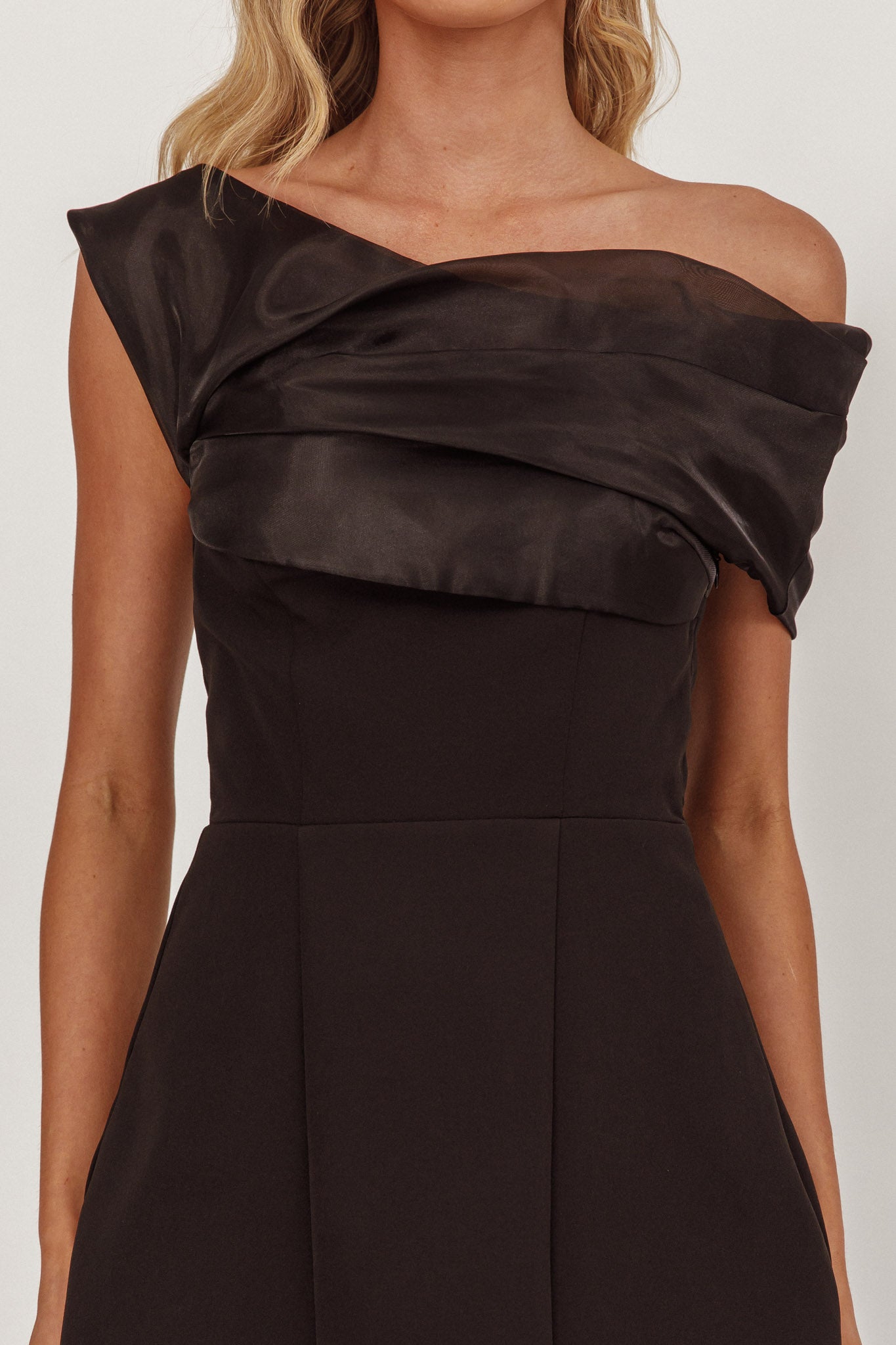 Vienna Nights Off-Shoulder A-Line Mini Dress Black Vienna Nights Off-Shoulder A-Line Mini Dress Black