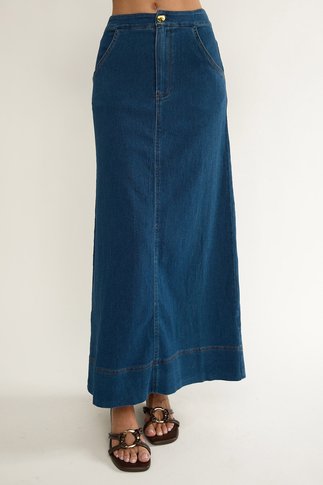 Kaelis Pocket Maxi Skirt Denim by Selfie Leslie