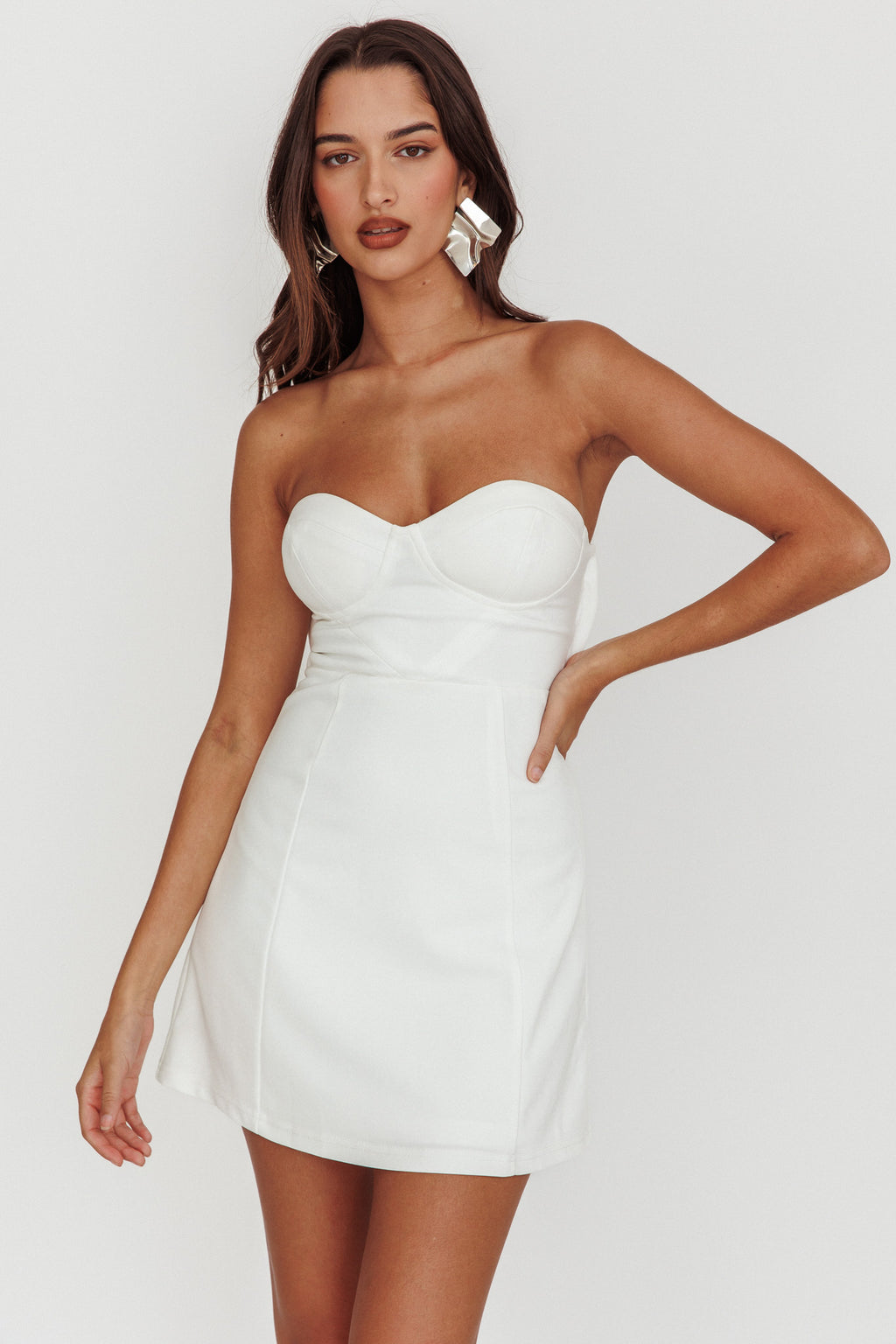 Ginger Strapless Sweetheart Mini Dress Off White by Selfie Leslie