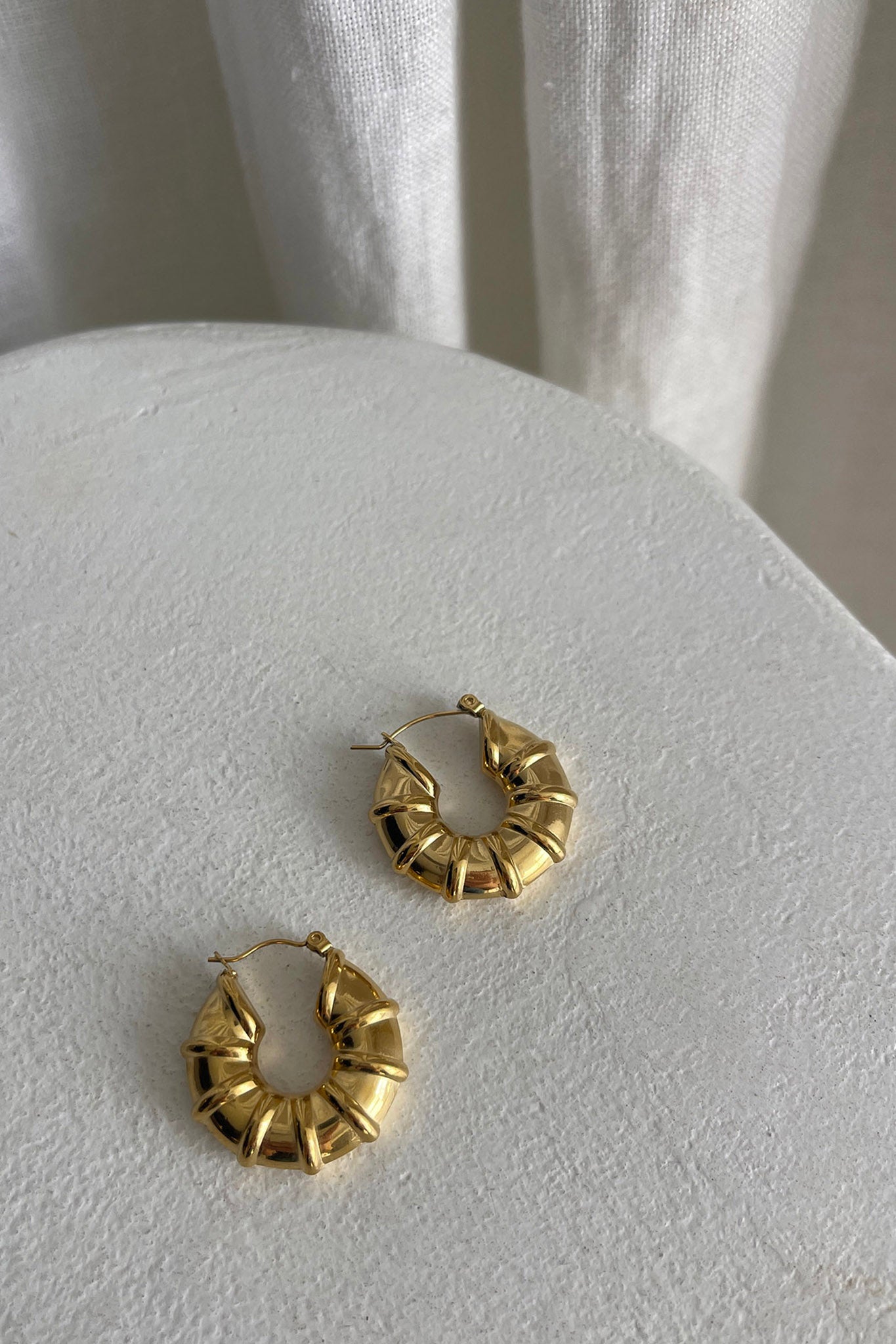 Hillary Ribbed Chunky Hoop Earrings Gold by Selfie Leslie