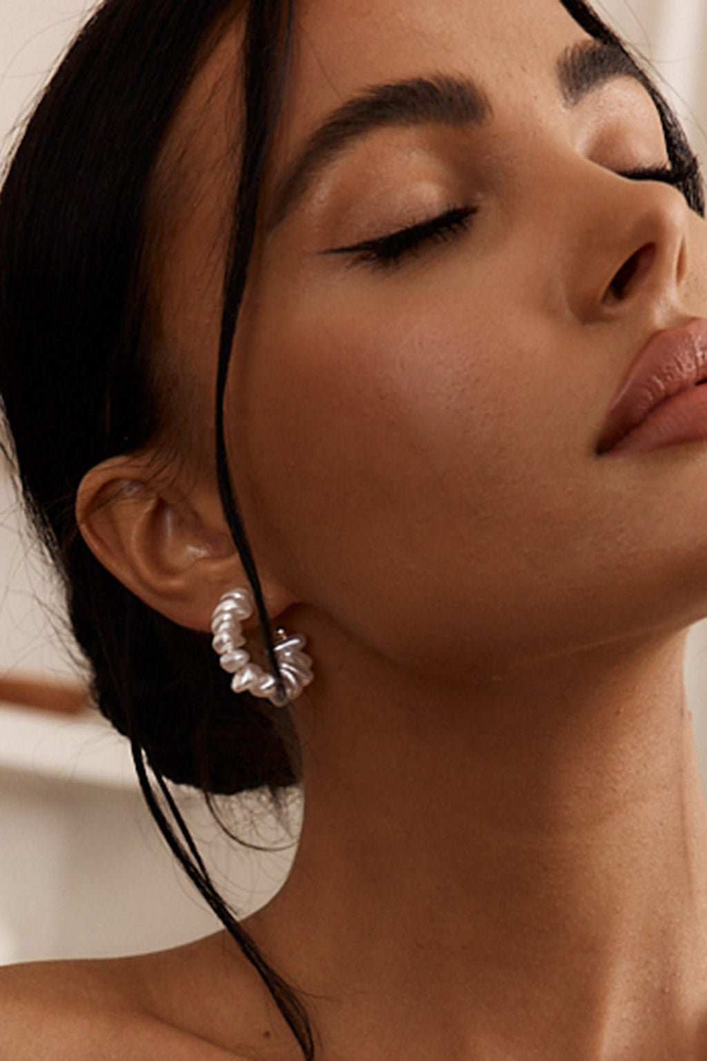Ohana Baroque Pearl Hoop Earrings Gold by Selfie Leslie
