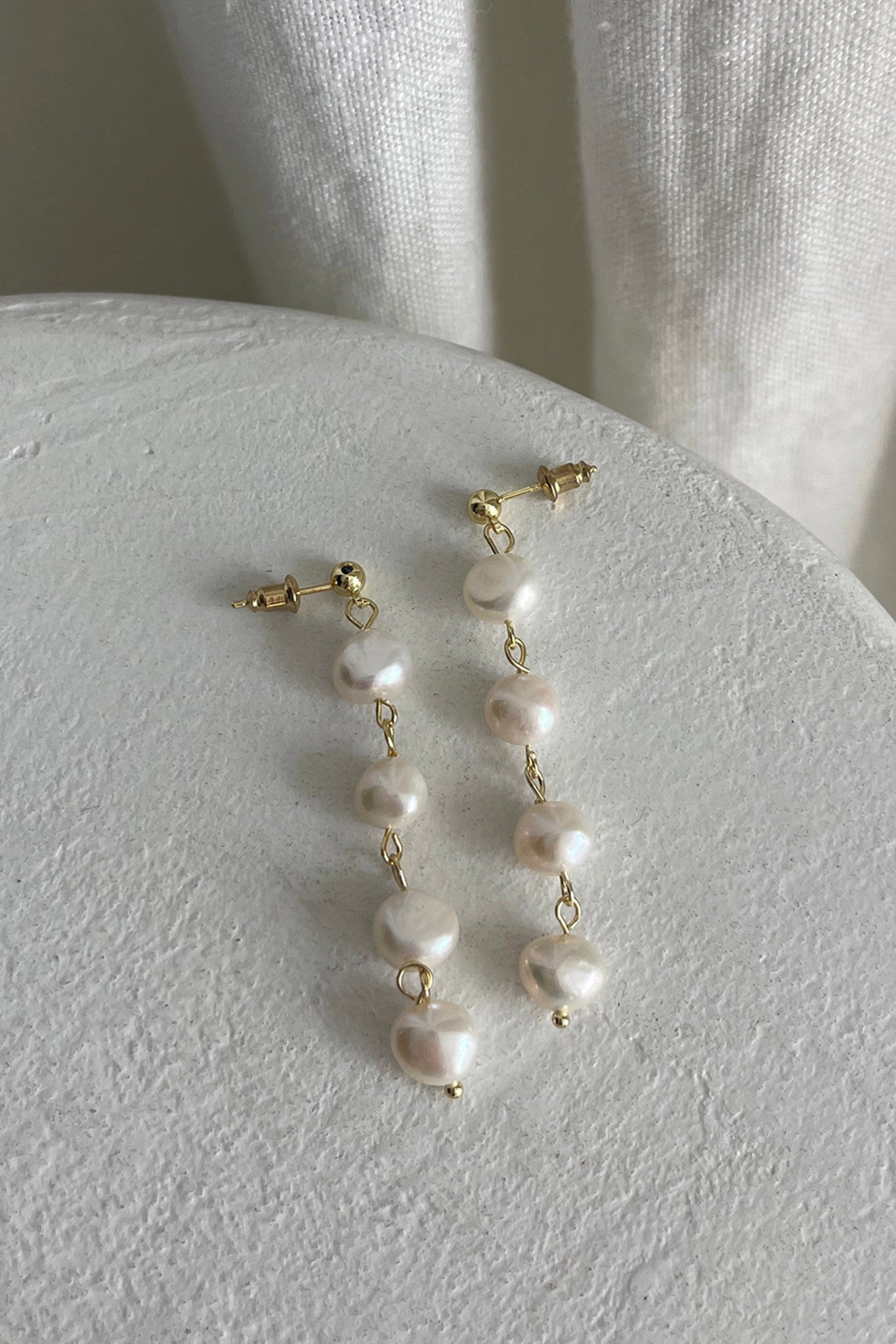 Maude Pearl Drop Chain Earrings Gold by Selfie Leslie