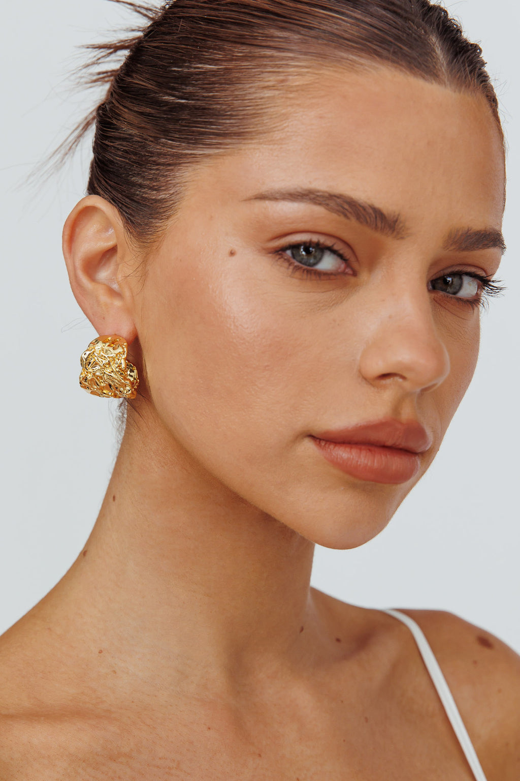 Ora Crinkle Foil Hoop Earrings Gold by Selfie Leslie