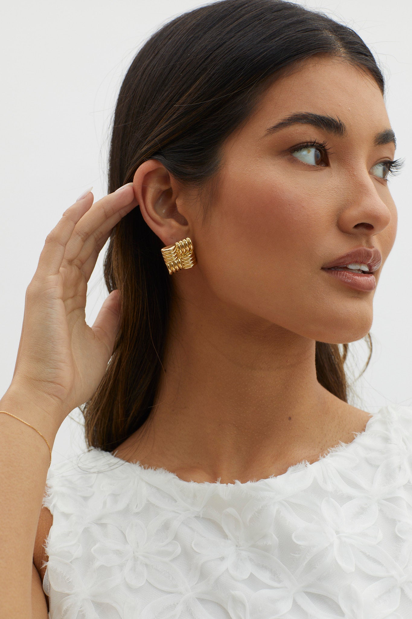 Manhattan Square Ribbed Earrings Gold by Selfie Leslie