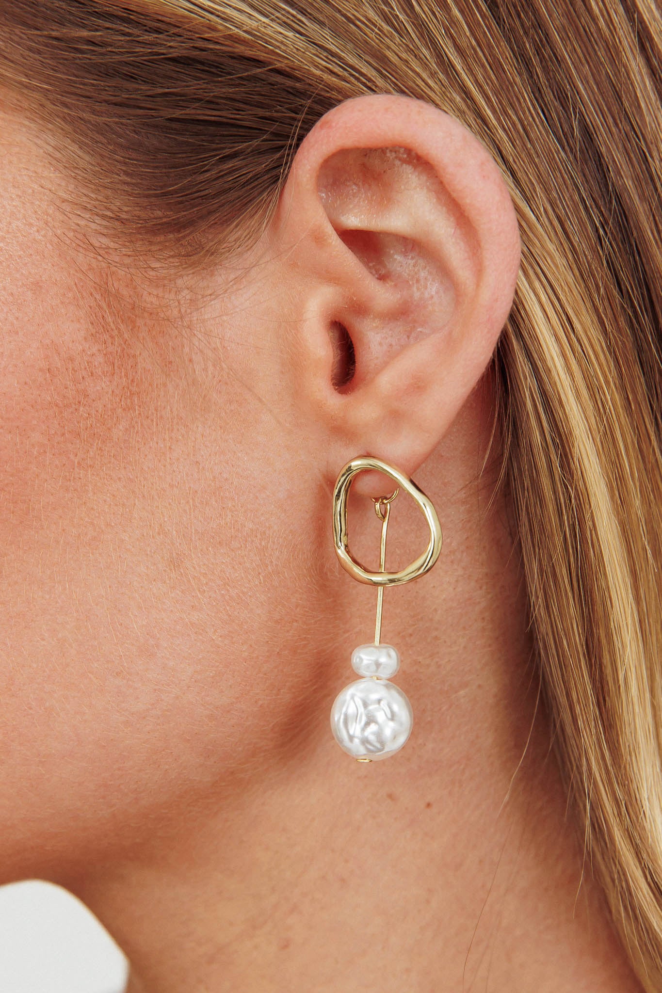 Amelie Pearl Drop Stud Earrings Gold by Selfie Leslie