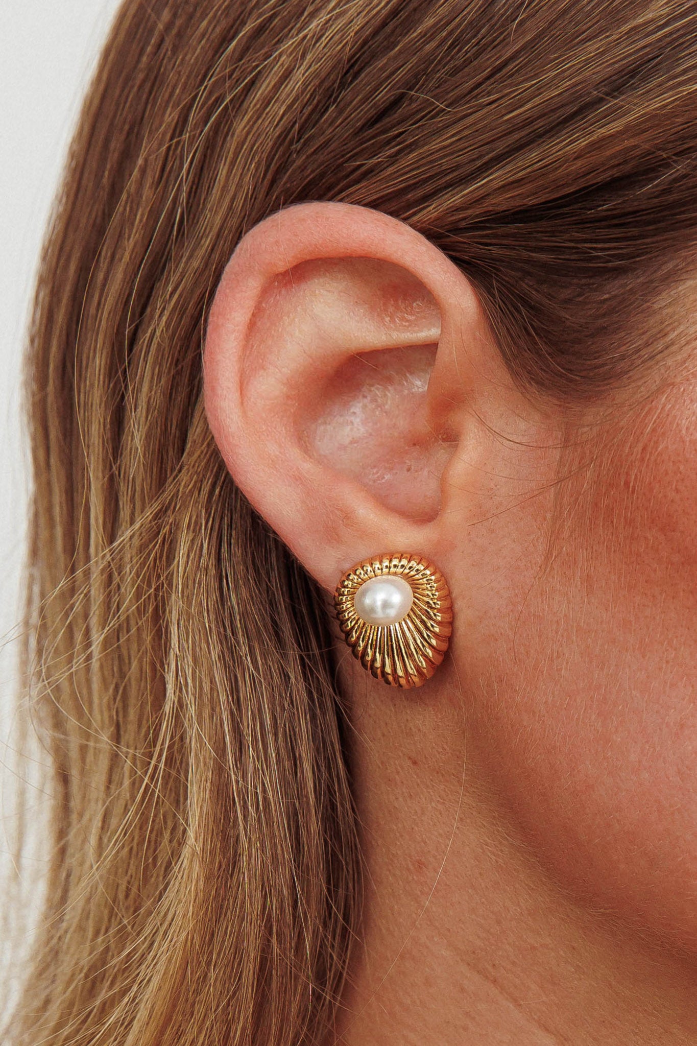 Anika Stud Pearl Earrings Gold by Selfie Leslie