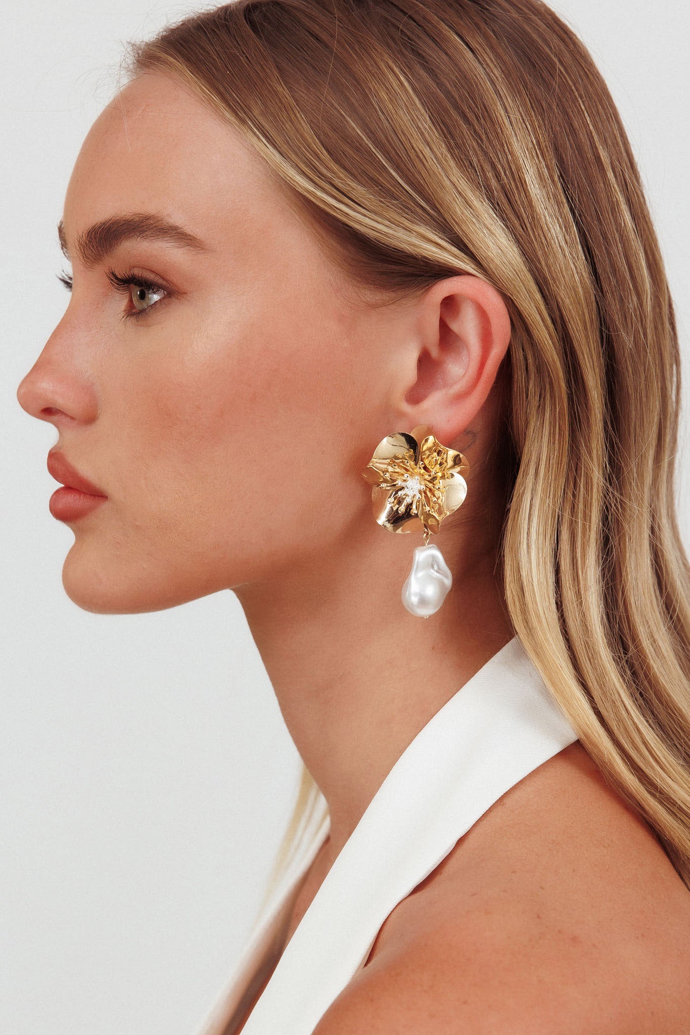 Loren Flower Pearl Droplet Earrings Gold by Selfie Leslie