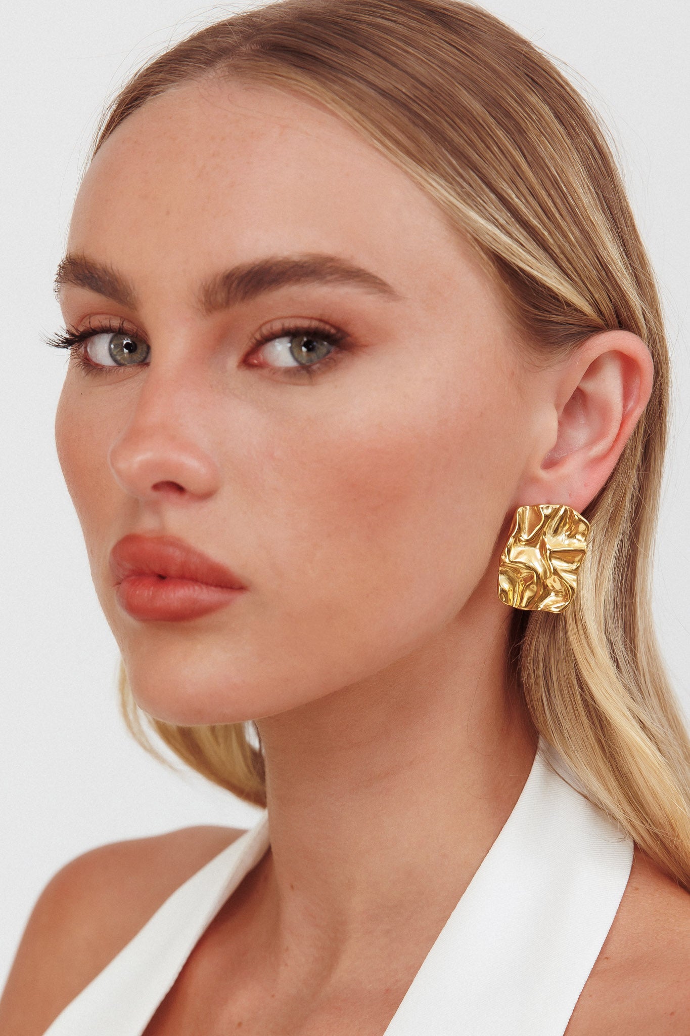 Trixi Crinkle Design Earrings Gold by Selfie Leslie