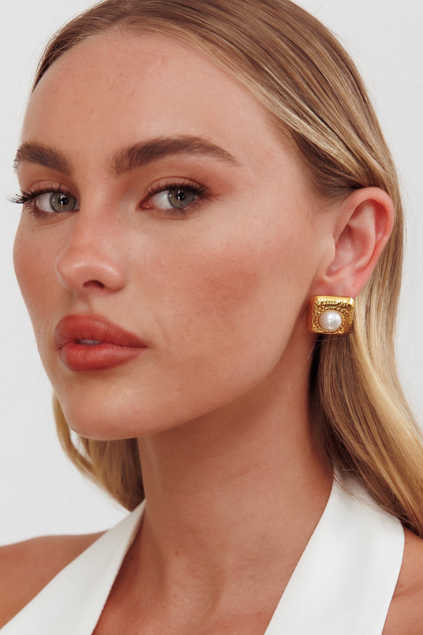 Kalina Square Hammered Earrings Gold by Selfie Leslie