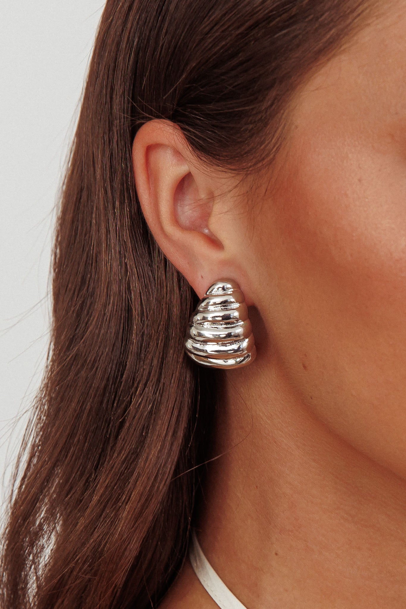 Lune Ribbed Croissant Earrings Dark Silver by Selfie Leslie