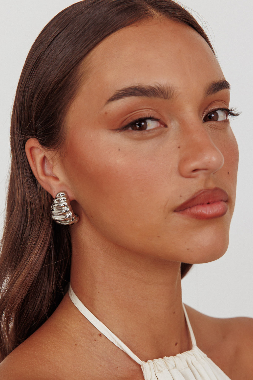 Lune Ribbed Croissant Earrings Dark Silver by Selfie Leslie