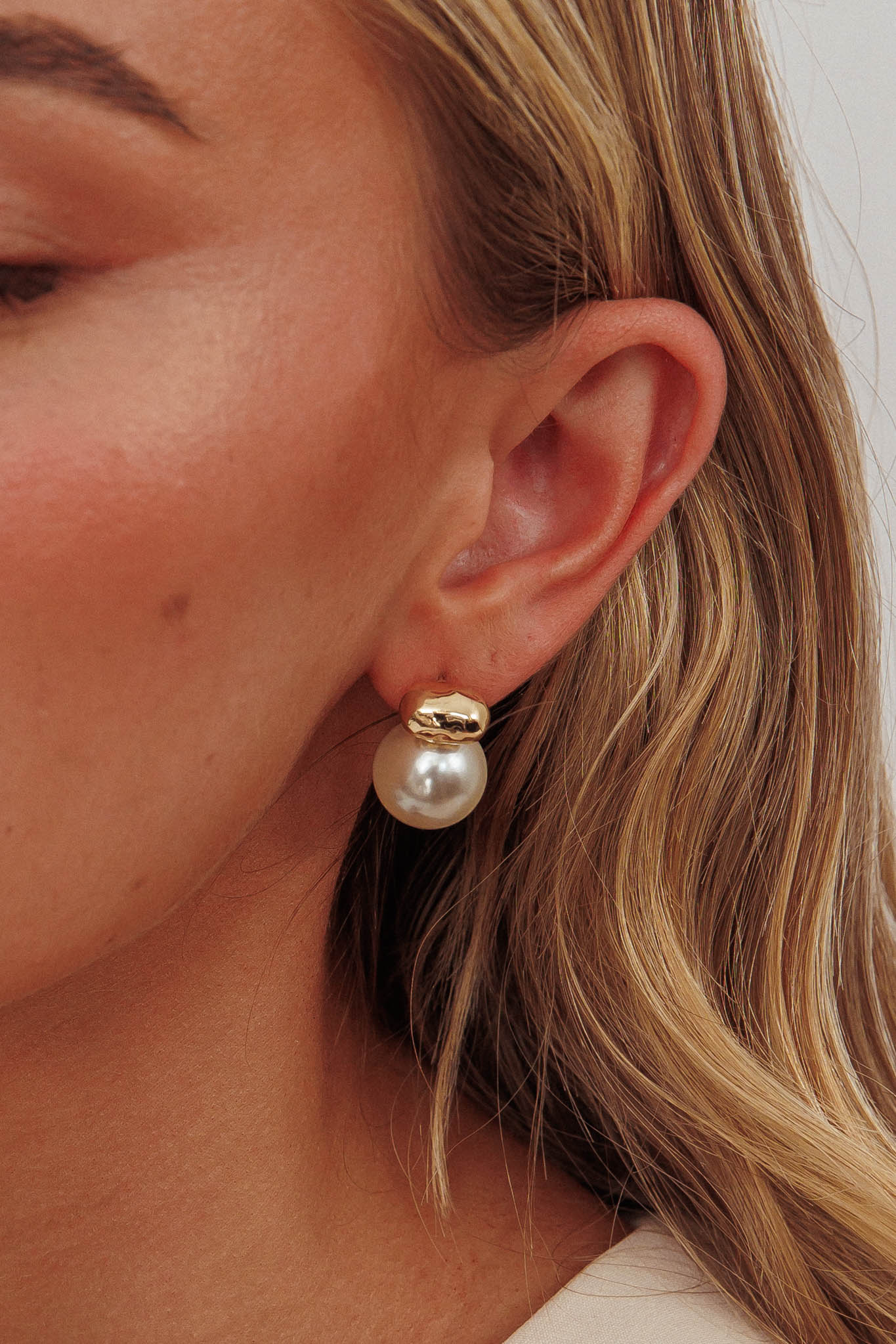 Lulu Pearl Accent Studs Gold/Pearl by Selfie Leslie