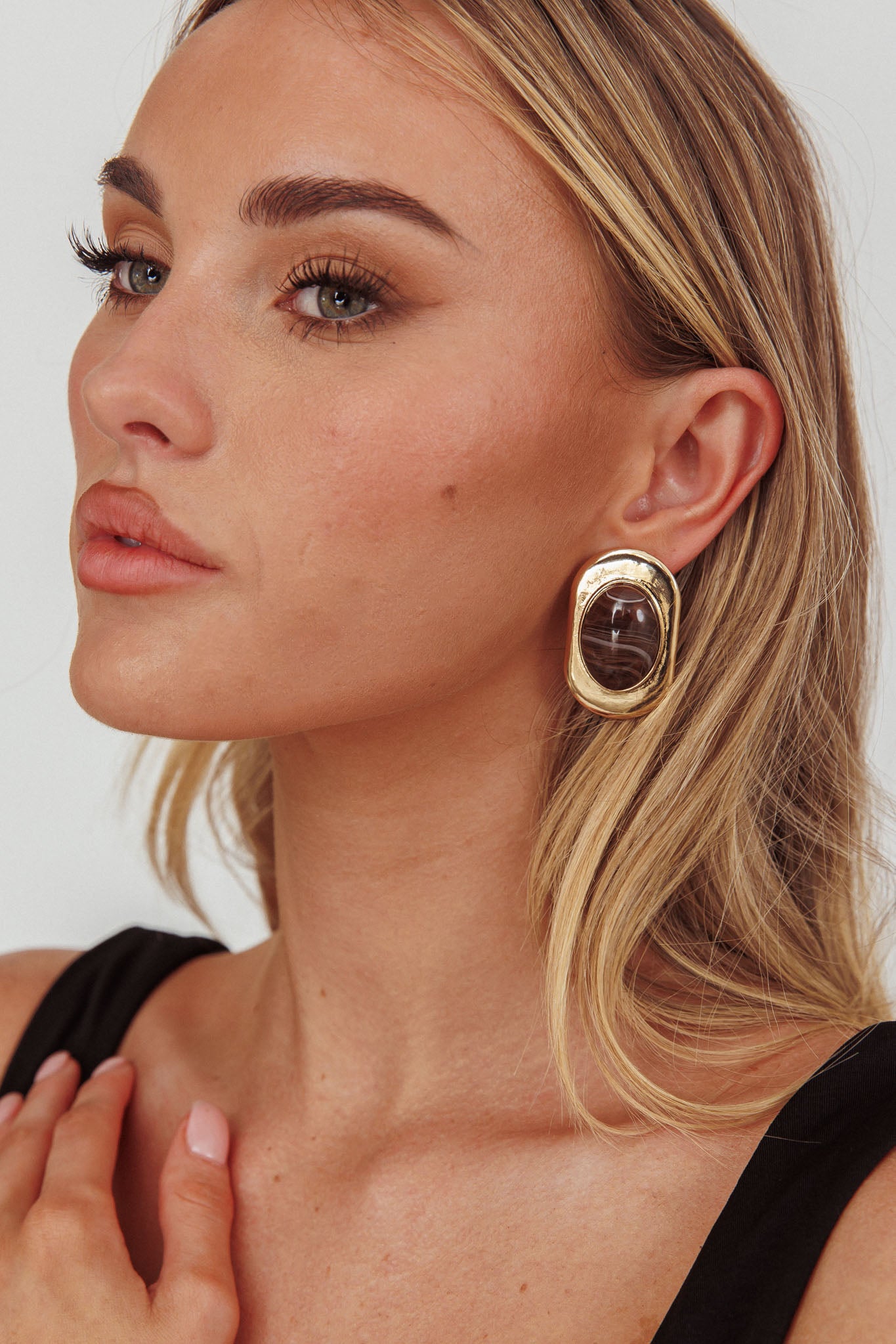 Tammy Squoval Cabochon Earrings Gold/Chocolate by Selfie Leslie