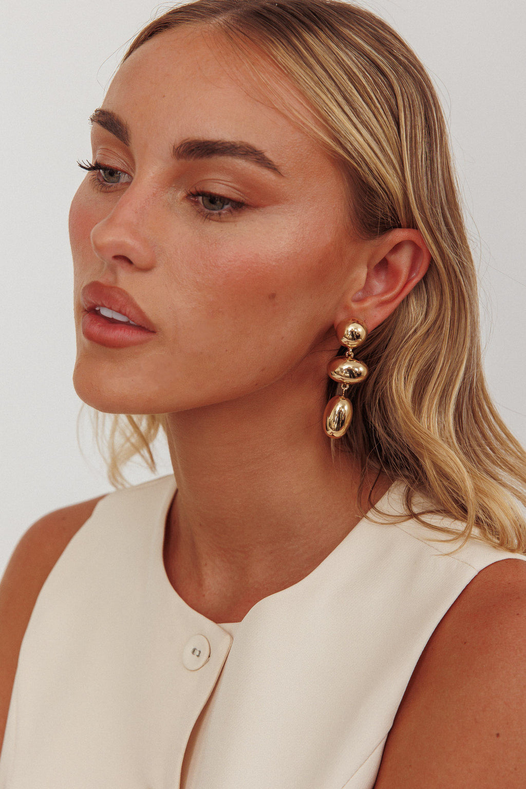 Amy Pebble Droplet Earrings Gold by Selfie Leslie