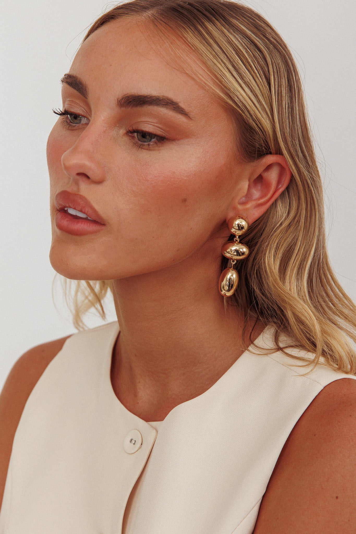 Amy Pebble Droplet Earrings Gold by Selfie Leslie