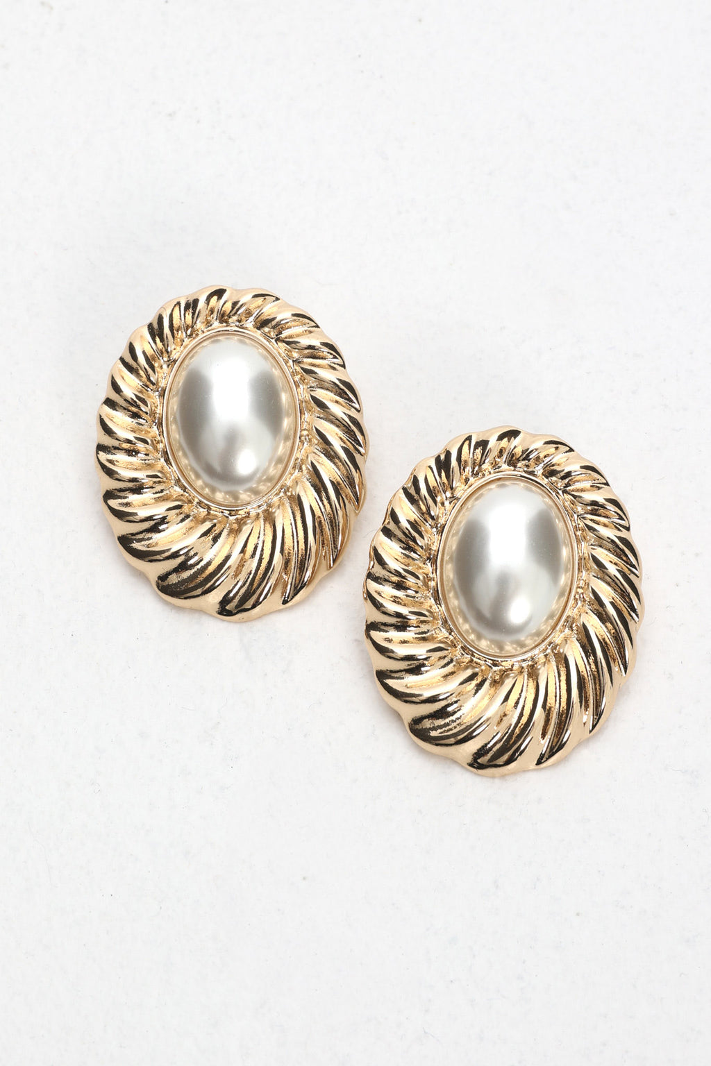 Nailah Pearl Cabochon Earrings Gold/Pearl by Selfie Leslie