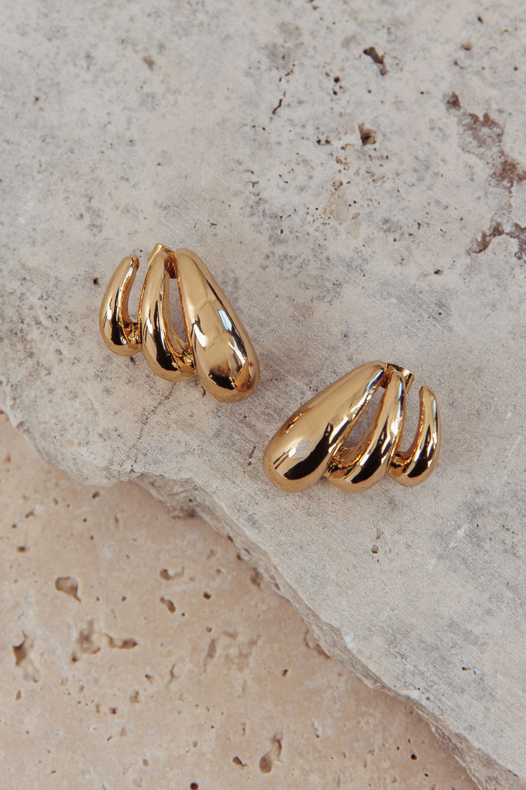 Lilly Ridged Earrings Gold by Selfie Leslie