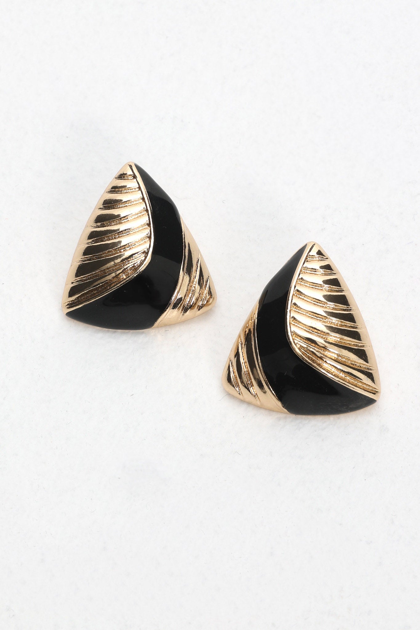 Beverly Triangle Earrings Gold/Black by Selfie Leslie
