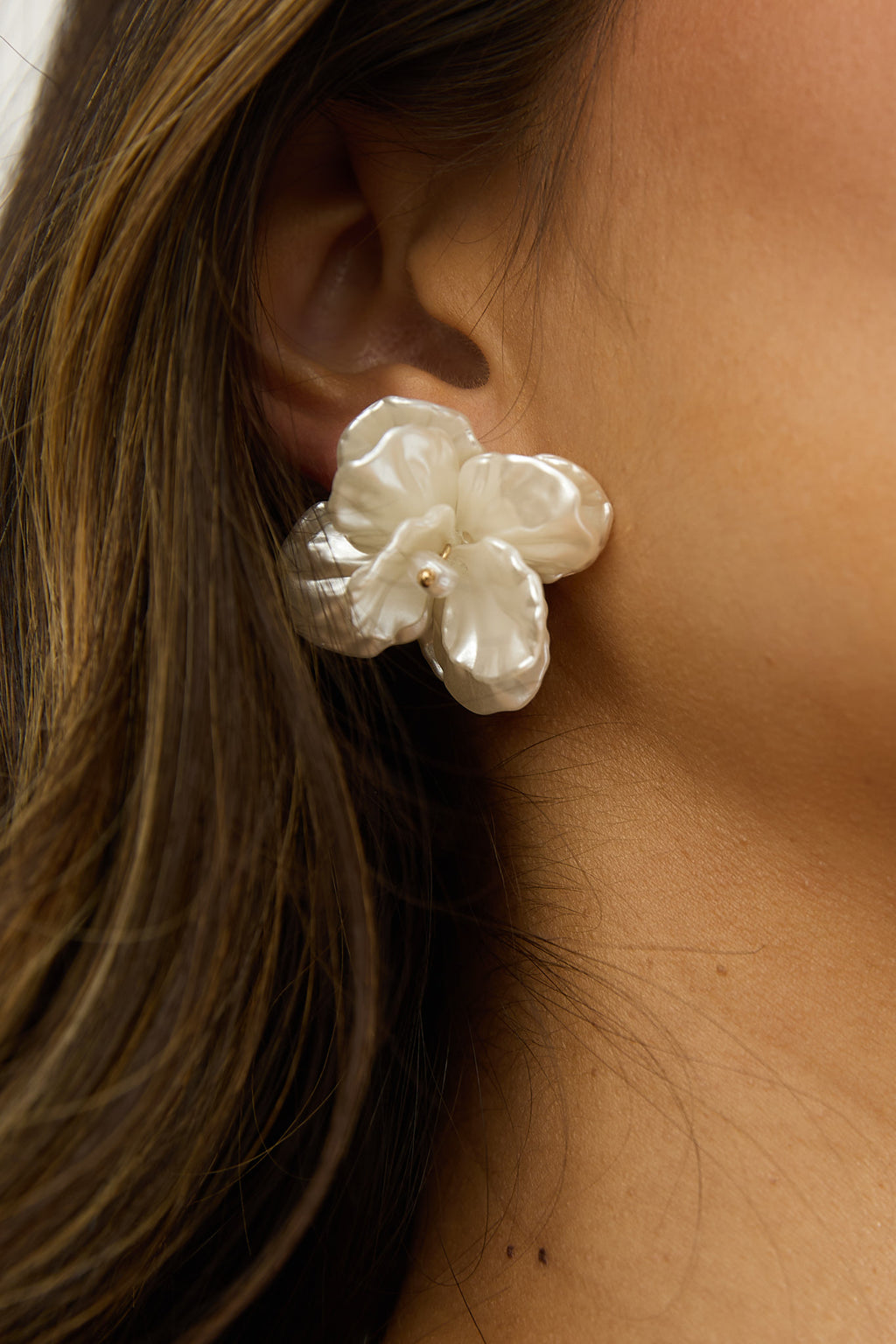 Maxine Orchid Earrings Pearl by Selfie Leslie