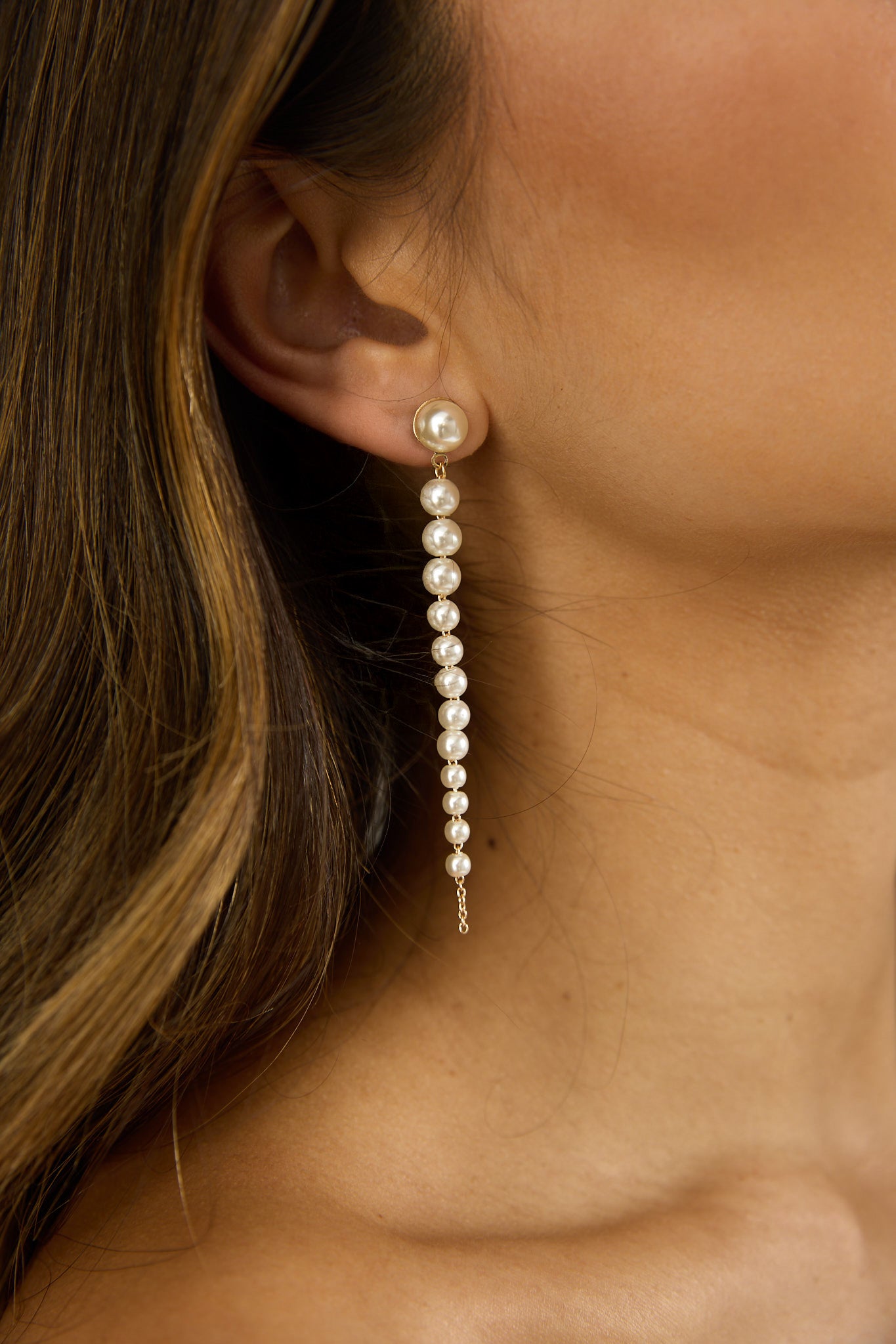 Micha Strand Drop Earrings Pearl by Selfie Leslie