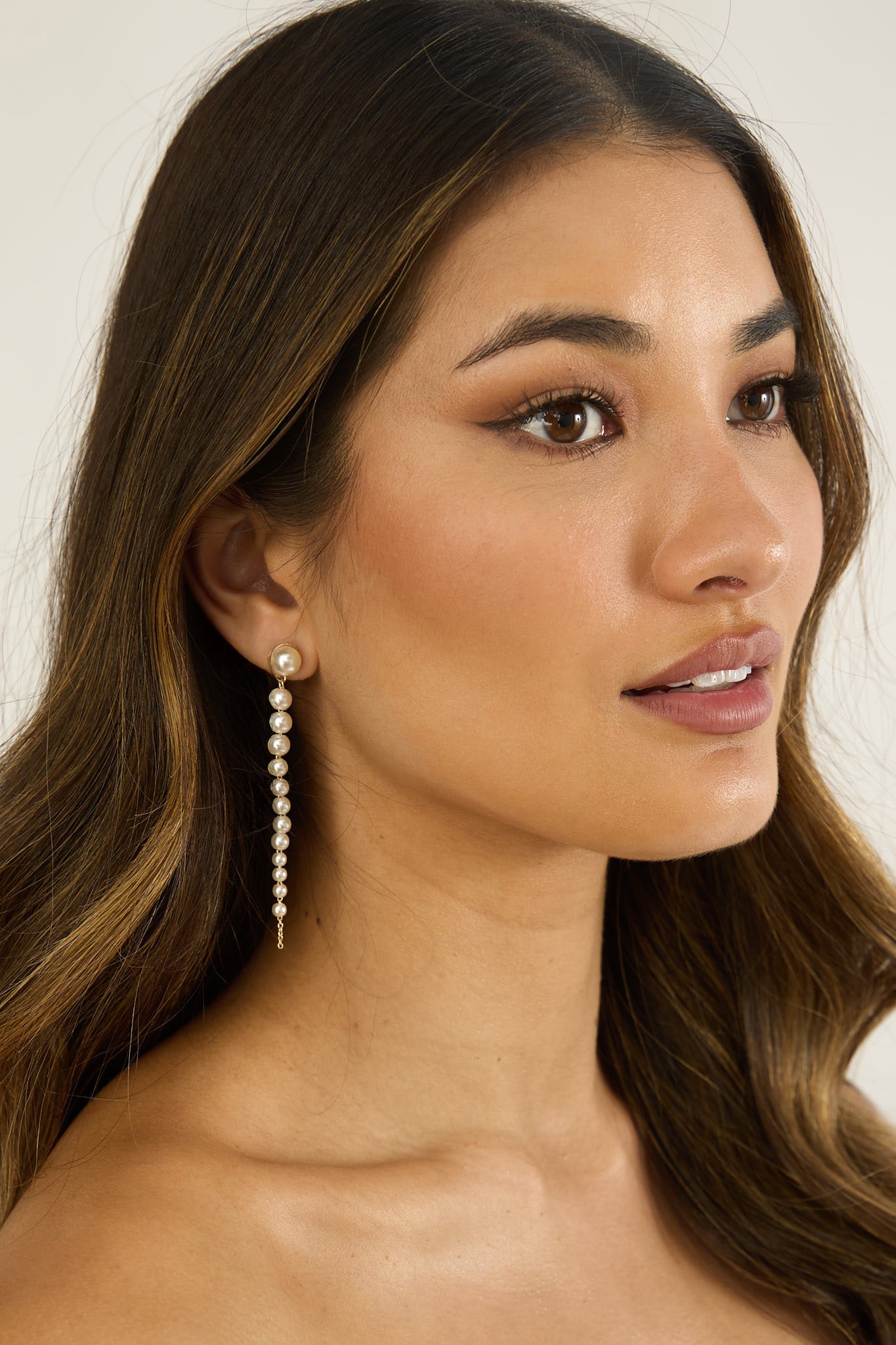 Micha Strand Drop Earrings Pearl by Selfie Leslie