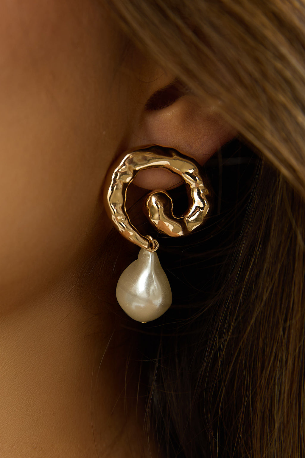 Annetta Spiral Drop Earrings Gold/Pearl by Selfie Leslie