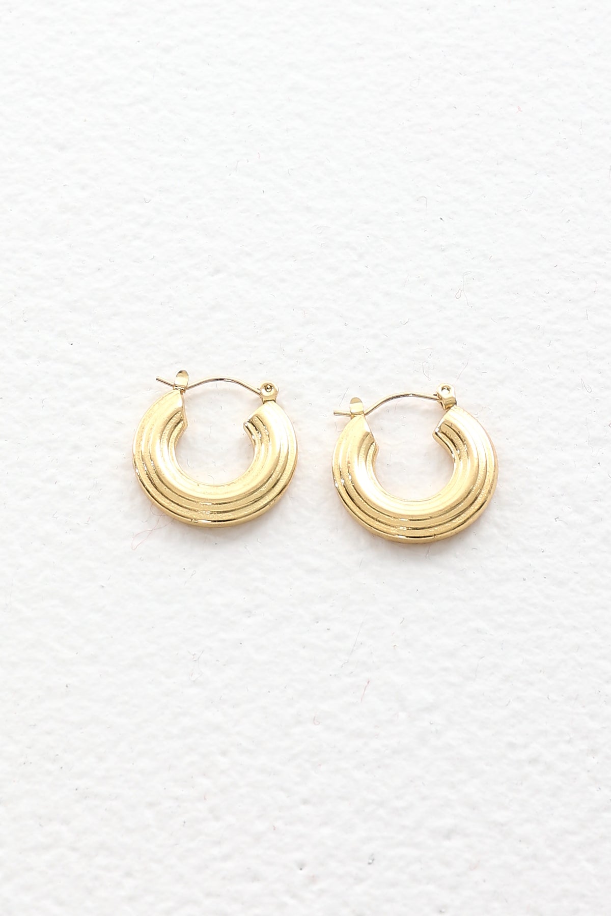 Dolce Vita Ridged Hoop Earrings Gold