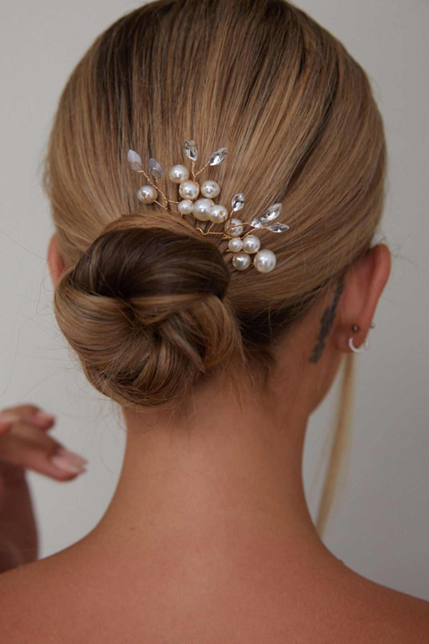 Presley Pearl Hair Pins Gold by Selfie Leslie