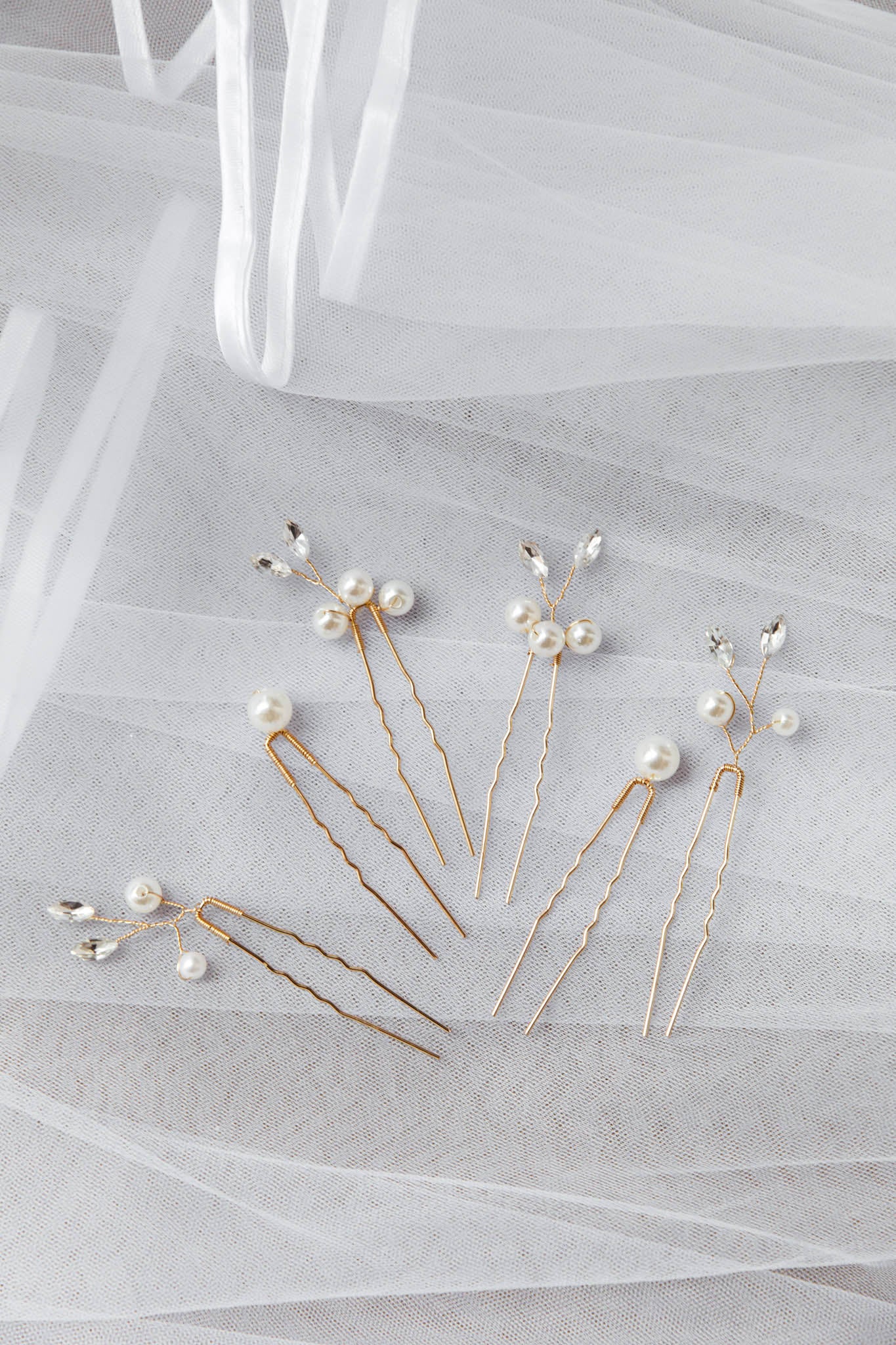Presley Pearl Hair Pins Gold by Selfie Leslie