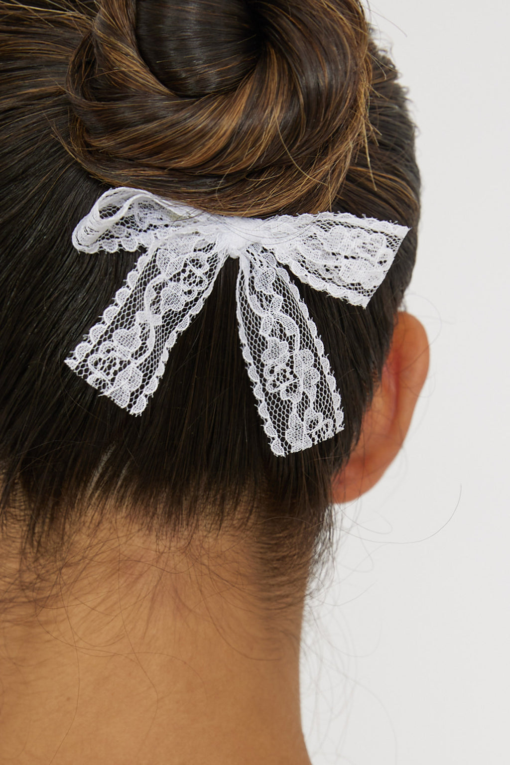 Penny Lace Bow Hairpin White by Selfie Leslie