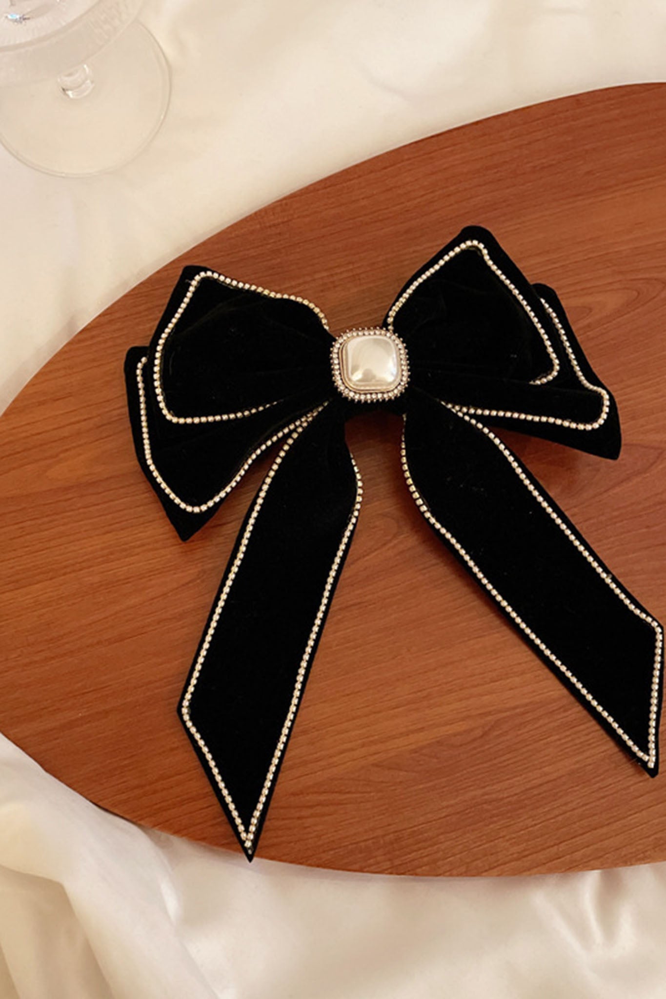 Evie Bow Hairclip Black by Selfie Leslie
