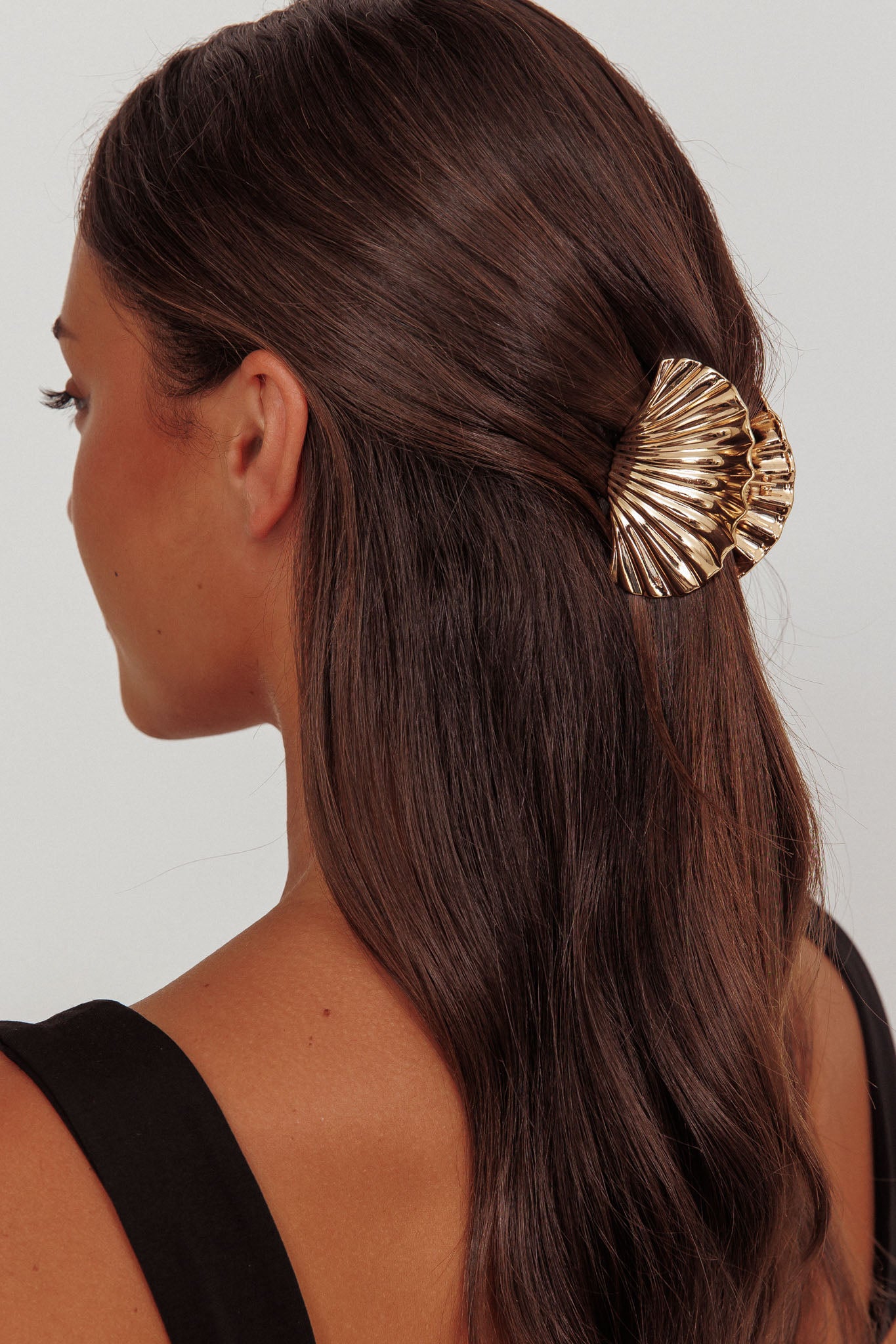 Palm Beach Shell Clip Gold by Selfie Leslie