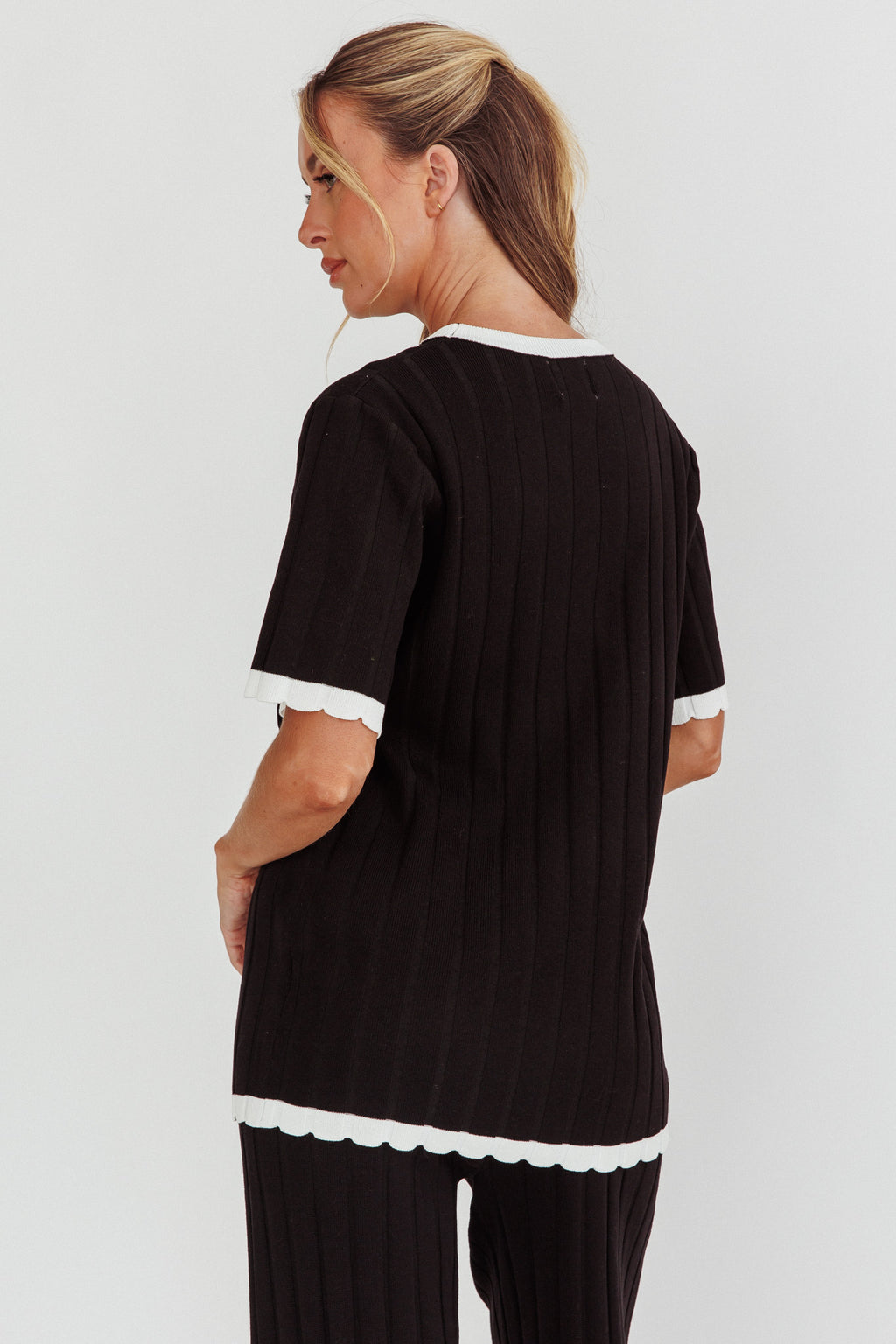Liloh Contrast Trim Ribbed Knit Top Black by Selfie Leslie