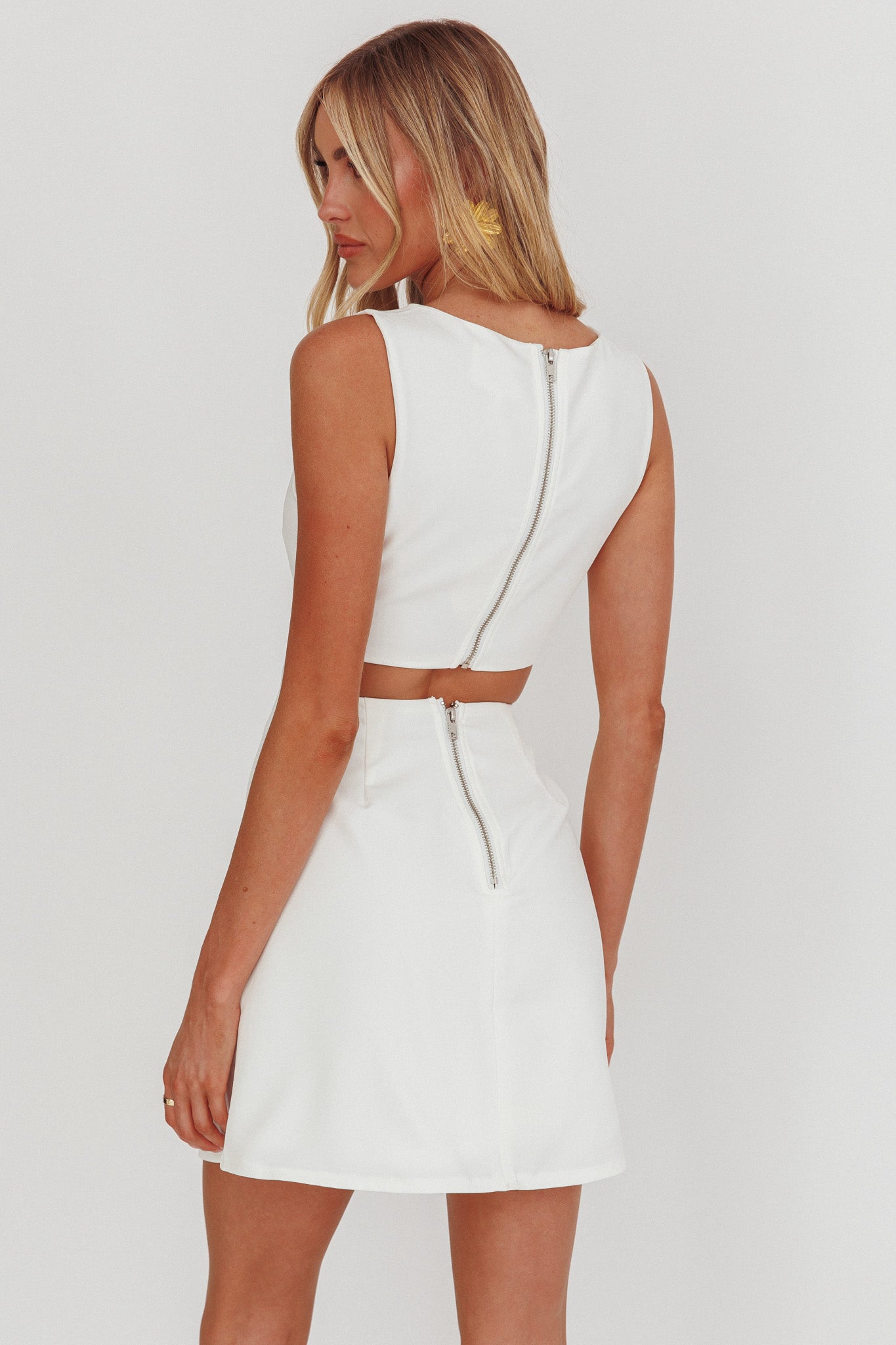 Shannon Boat Neck Sleeveless Mini Dress White | Selfie Leslie Shannon Boat Neck Sleeveless Mini Dress White | Selfie Leslie
